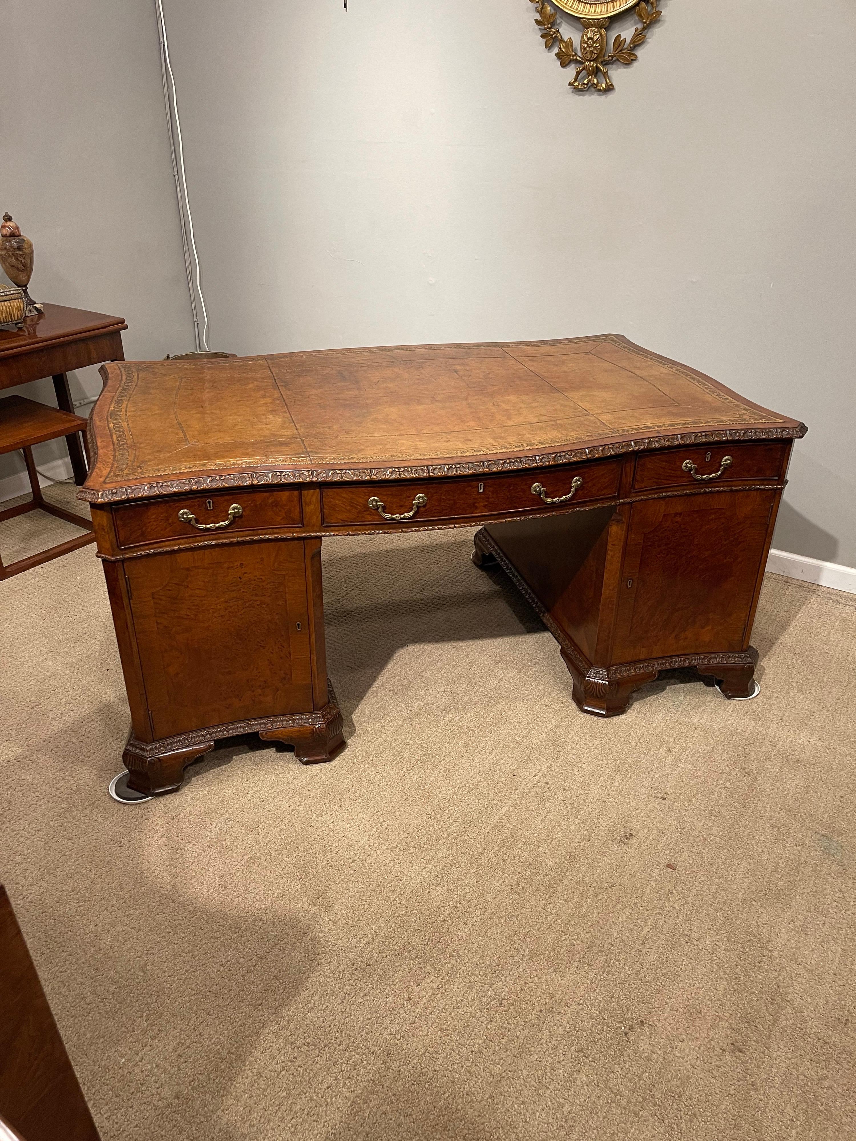 Early Victorian Burl Walnut 2 Pedestal Desk For Sale 12