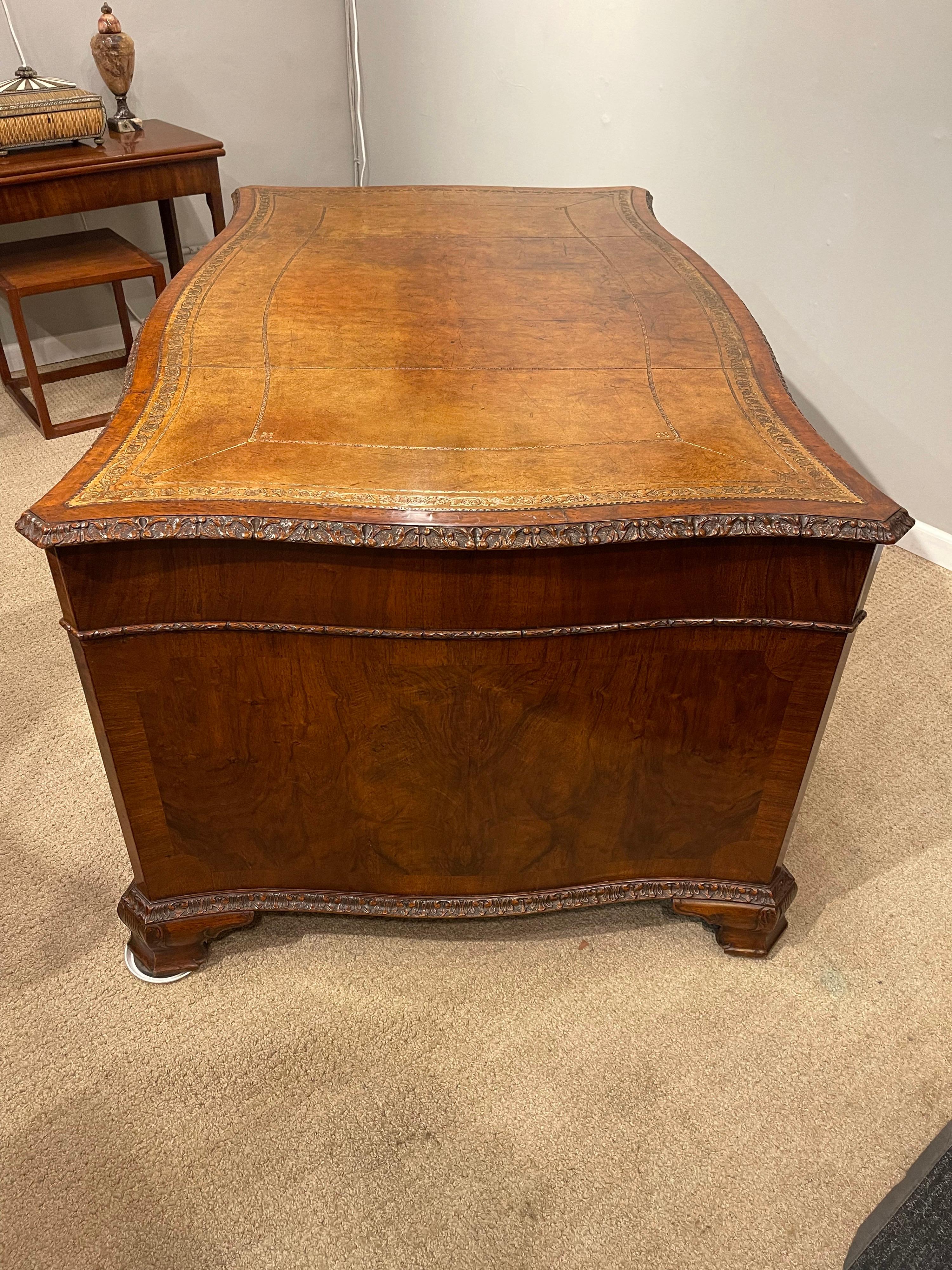 Early Victorian Burl Walnut 2 Pedestal Desk For Sale 7