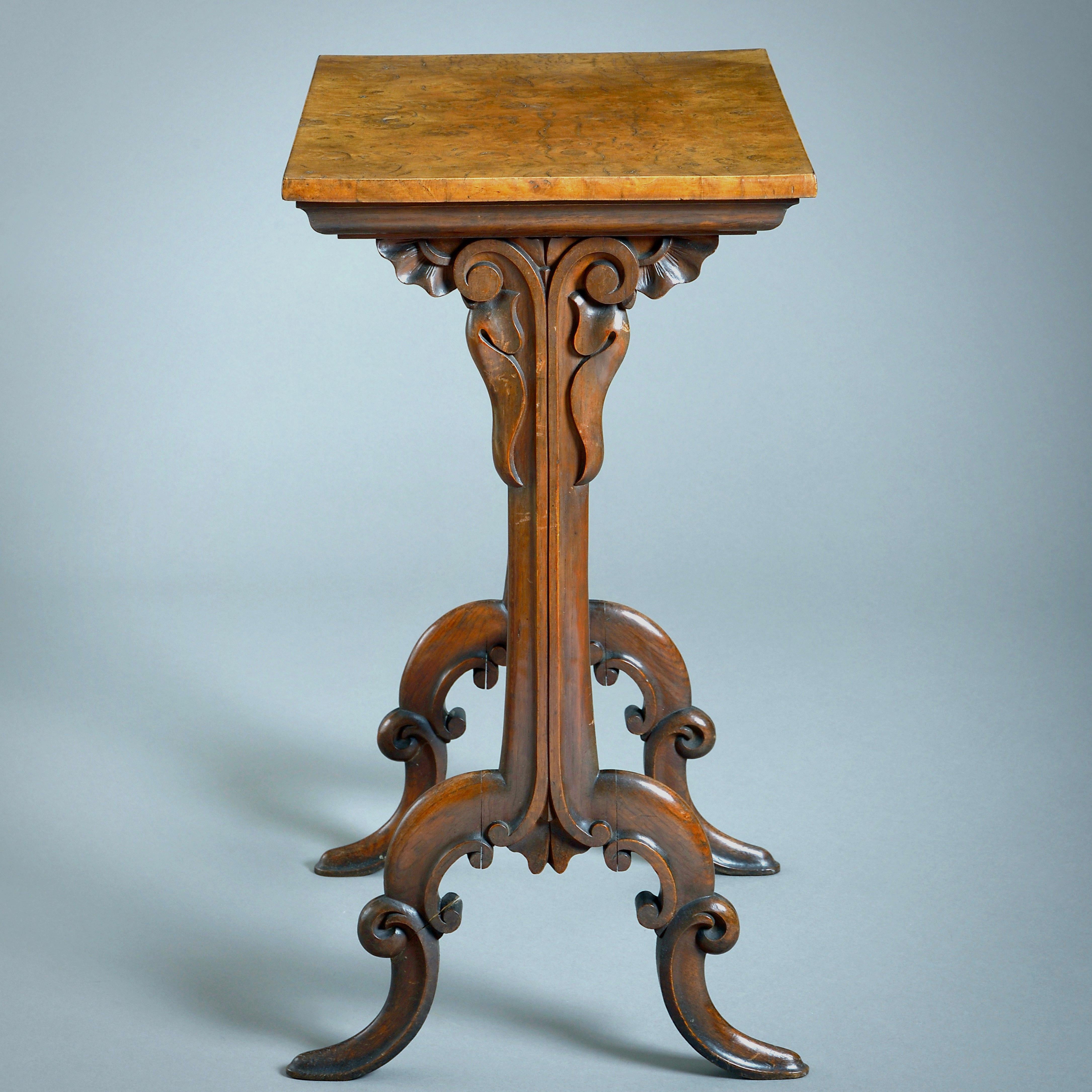 Early Victorian Burr Oak Lamp Table In Good Condition For Sale In London, GB