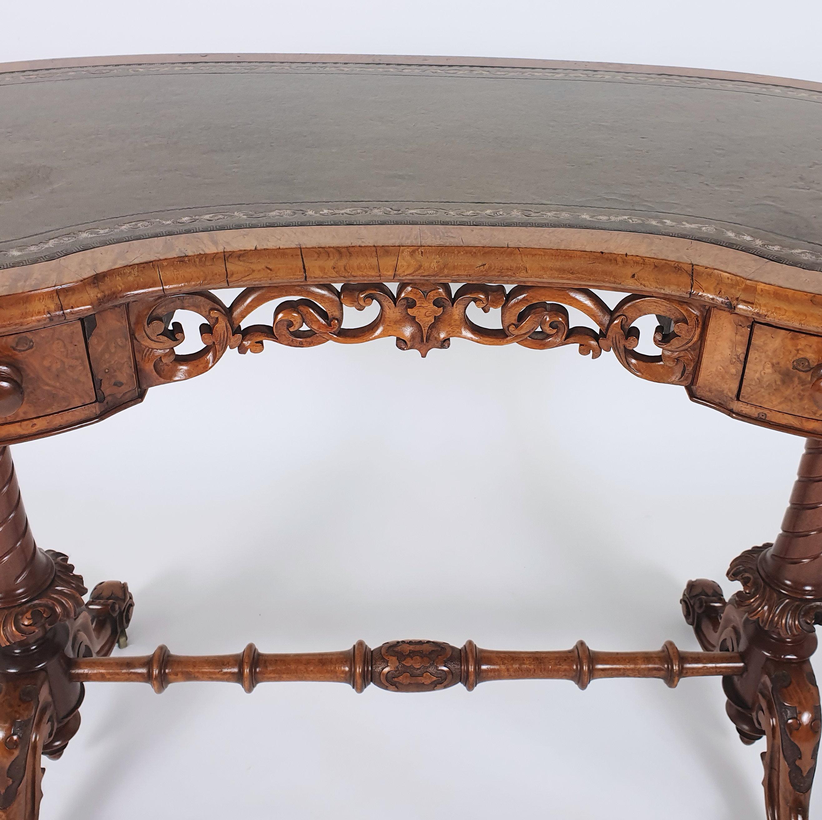 Leather Early Victorian Burr Walnut Kidney Shaped Ladies Writing Table