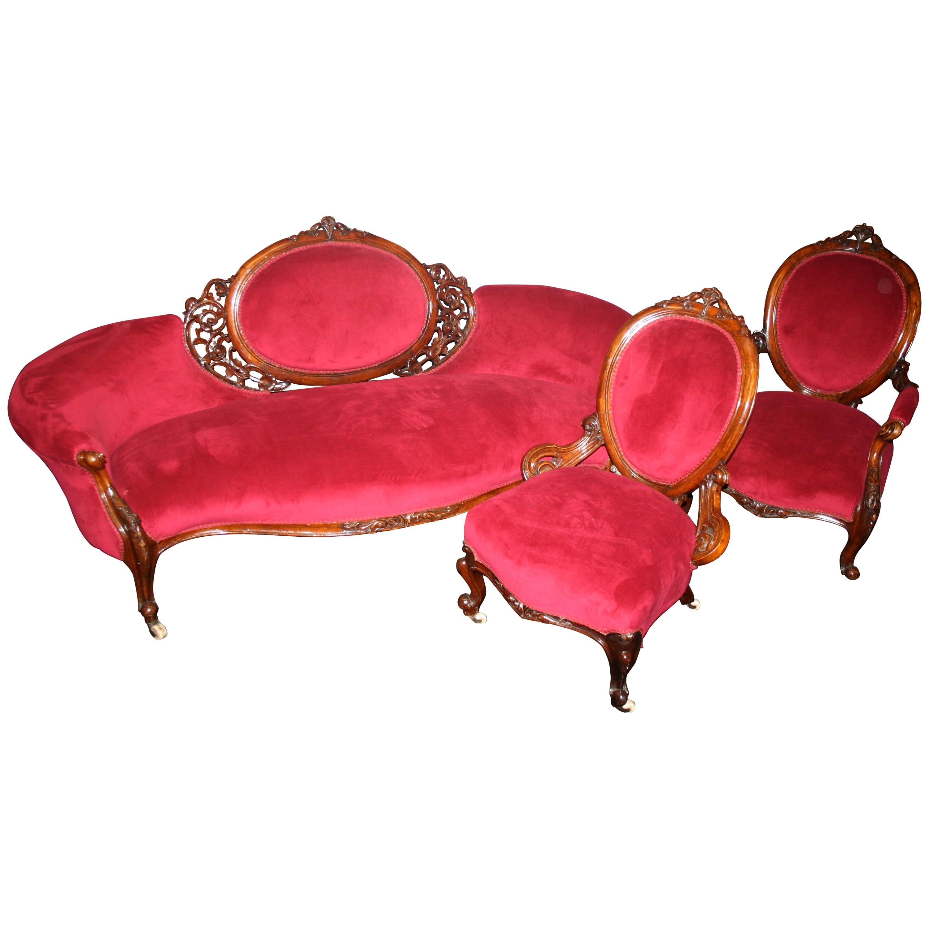 Early Victorian Carved Walnut Upholstered Salon Suite, circa 1840 For Sale