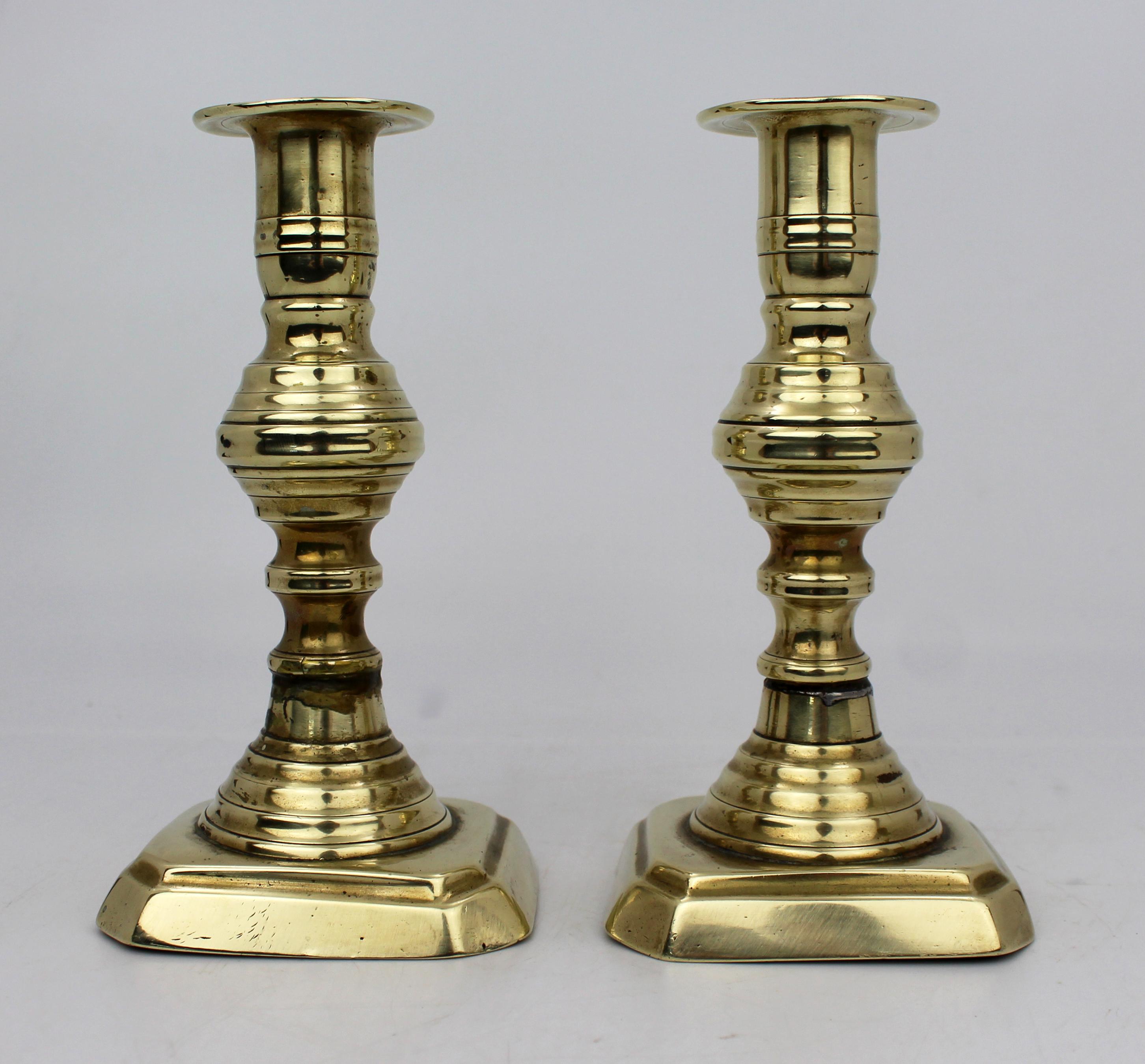 Early Victorian English Brass Candlesticks, circa 1840

A fine pair of 19th century English brass candlesticks, dating to the early Victorian period, circa 1840.

Each of octagonal base with turned stems and well-balanced proportions. The