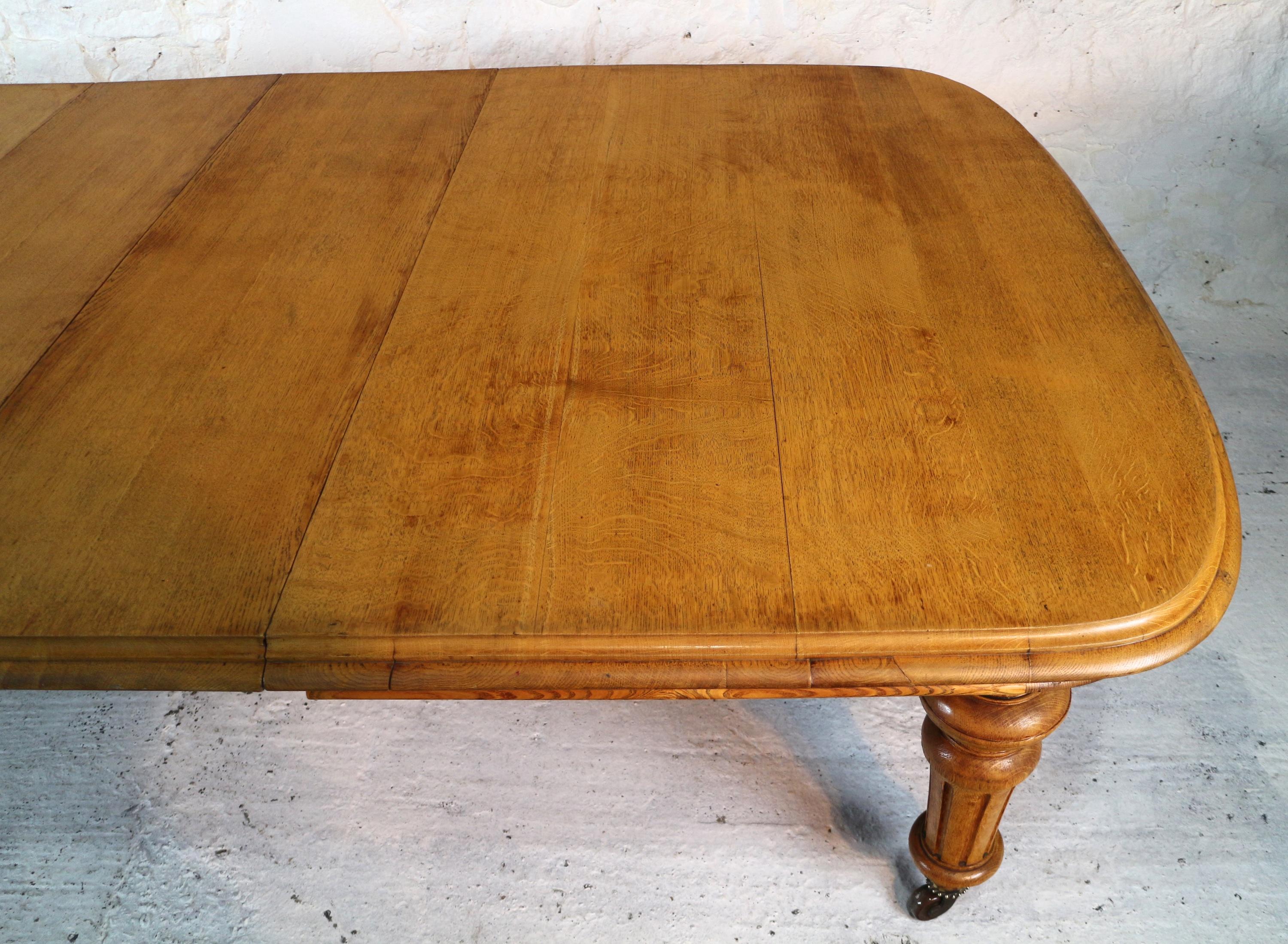 Early Victorian Extra Wide Oak Dining Table and Six Leaves, Seats 18 For Sale 3