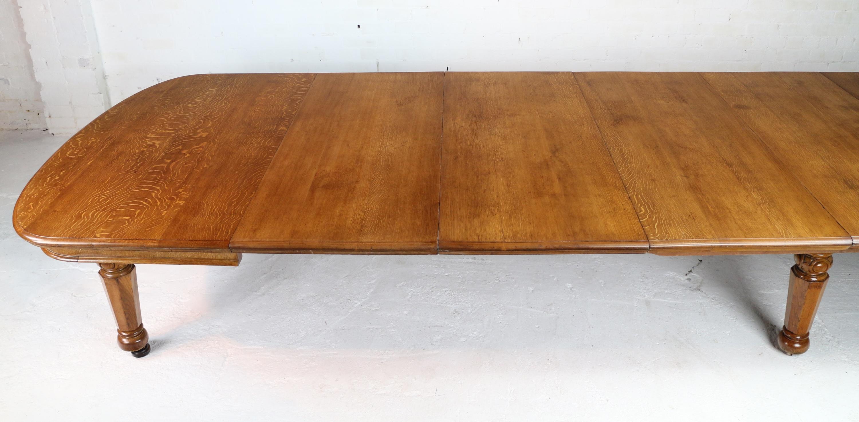 Brass Early Victorian Extra Wide Oak Extending Dining Table and 7 Leaves