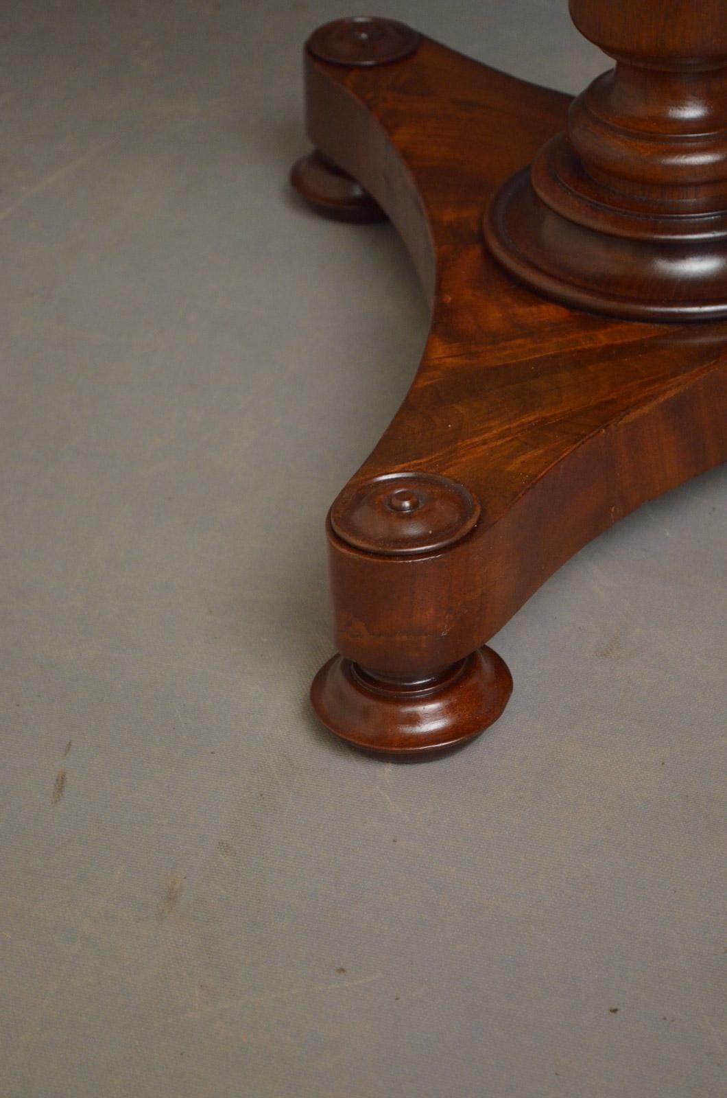 Early Victorian Flamed Mahogany Occasional Table 2