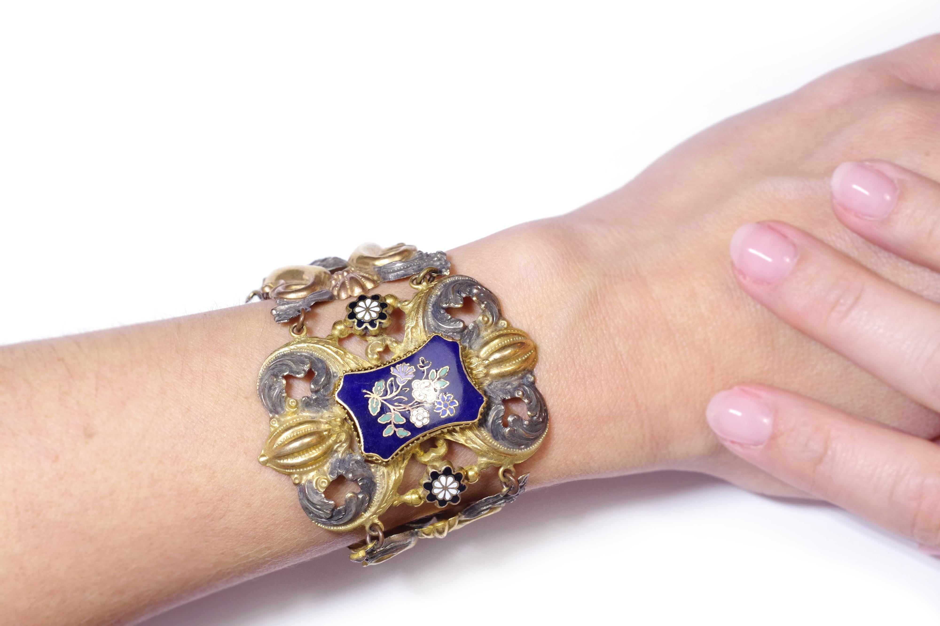 Early Victorian French Pinchbeck Bracelet Multicolored Gilded Metal In Fair Condition In PARIS, FR