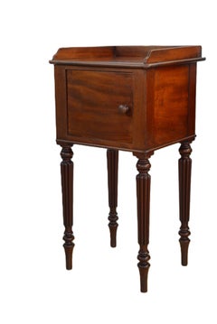 Gillows Mahogany Bedside Cabinet c1830s