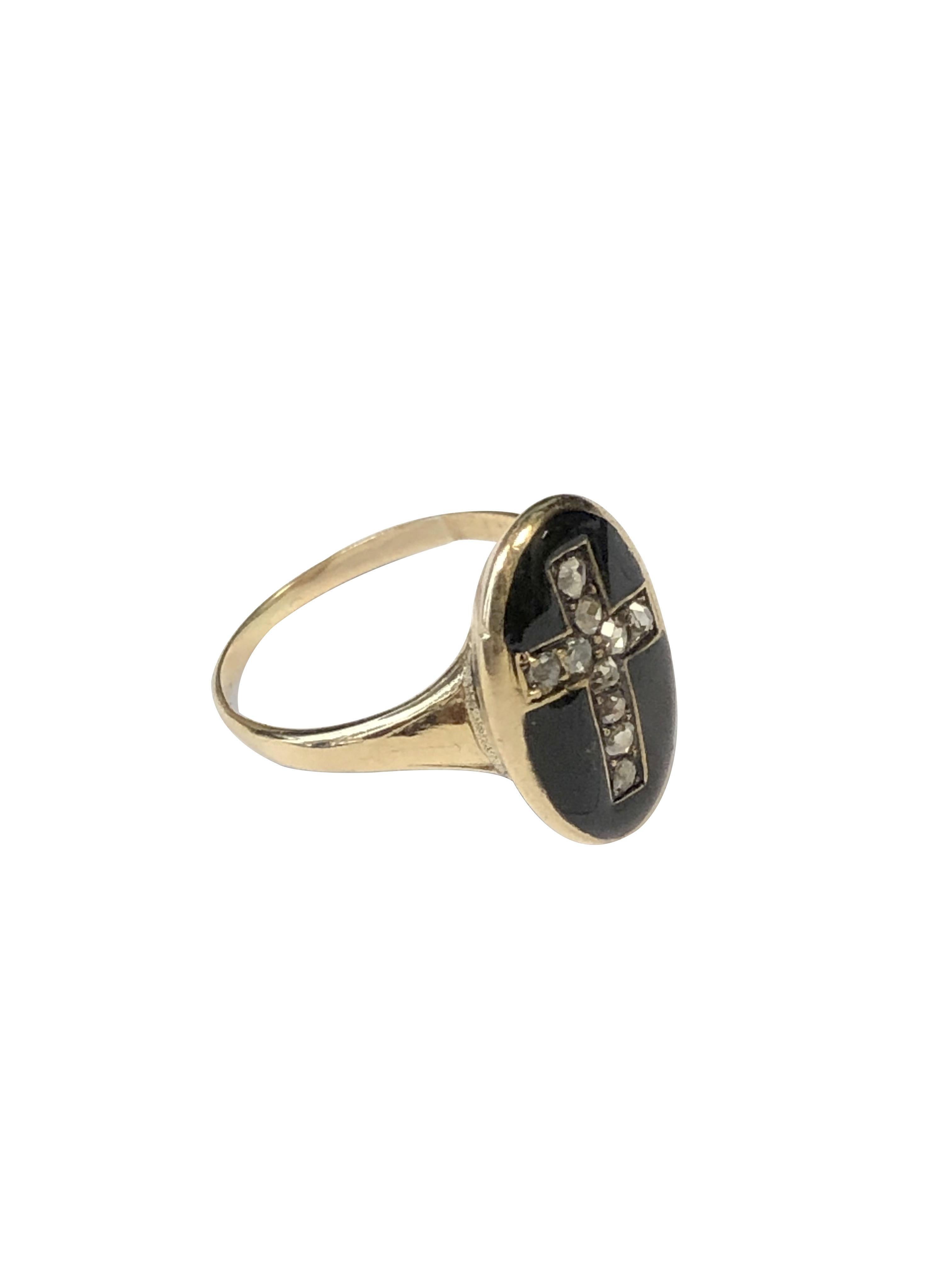 18kt ge ring with symbol