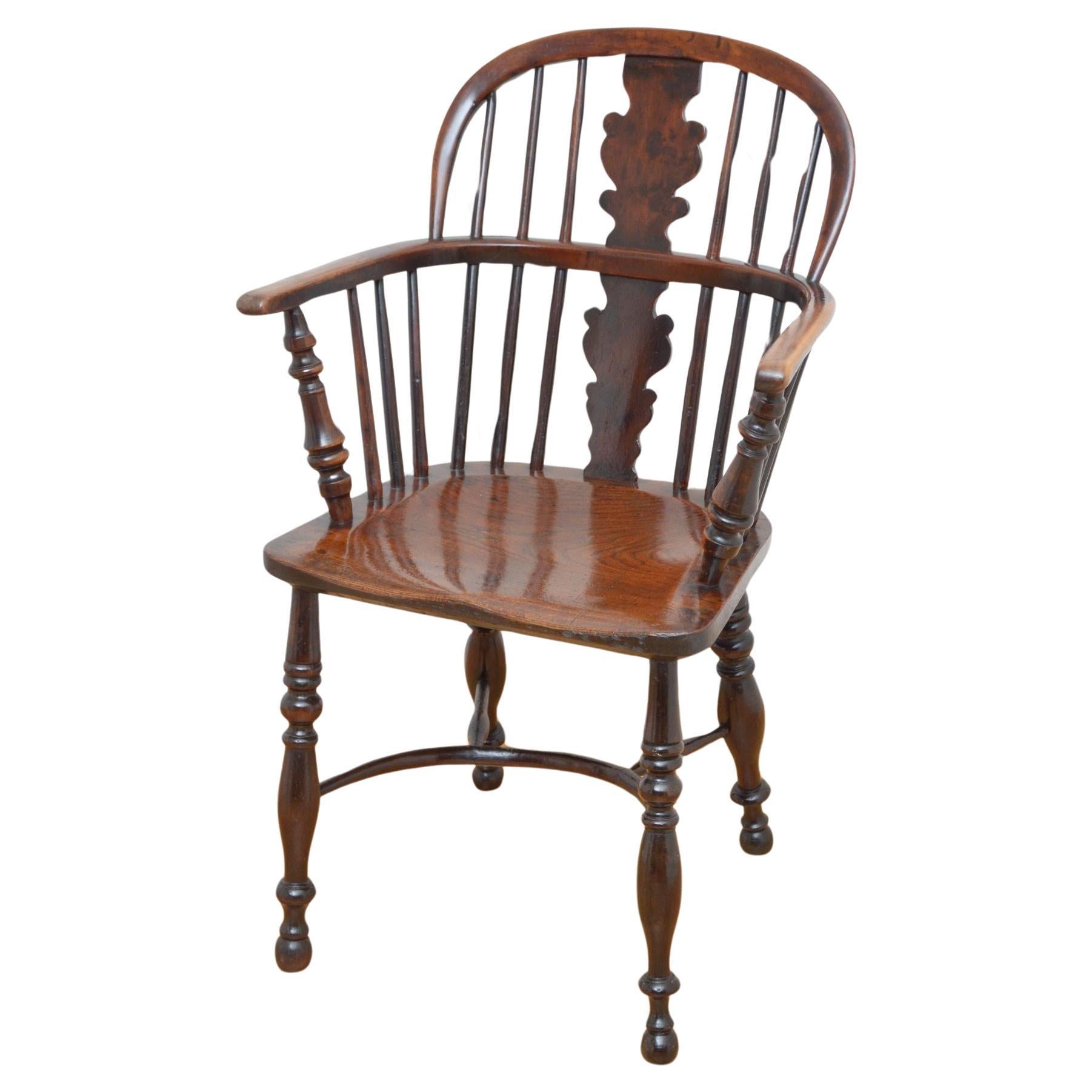 Early Victorian Low Back Windsor Chair For Sale