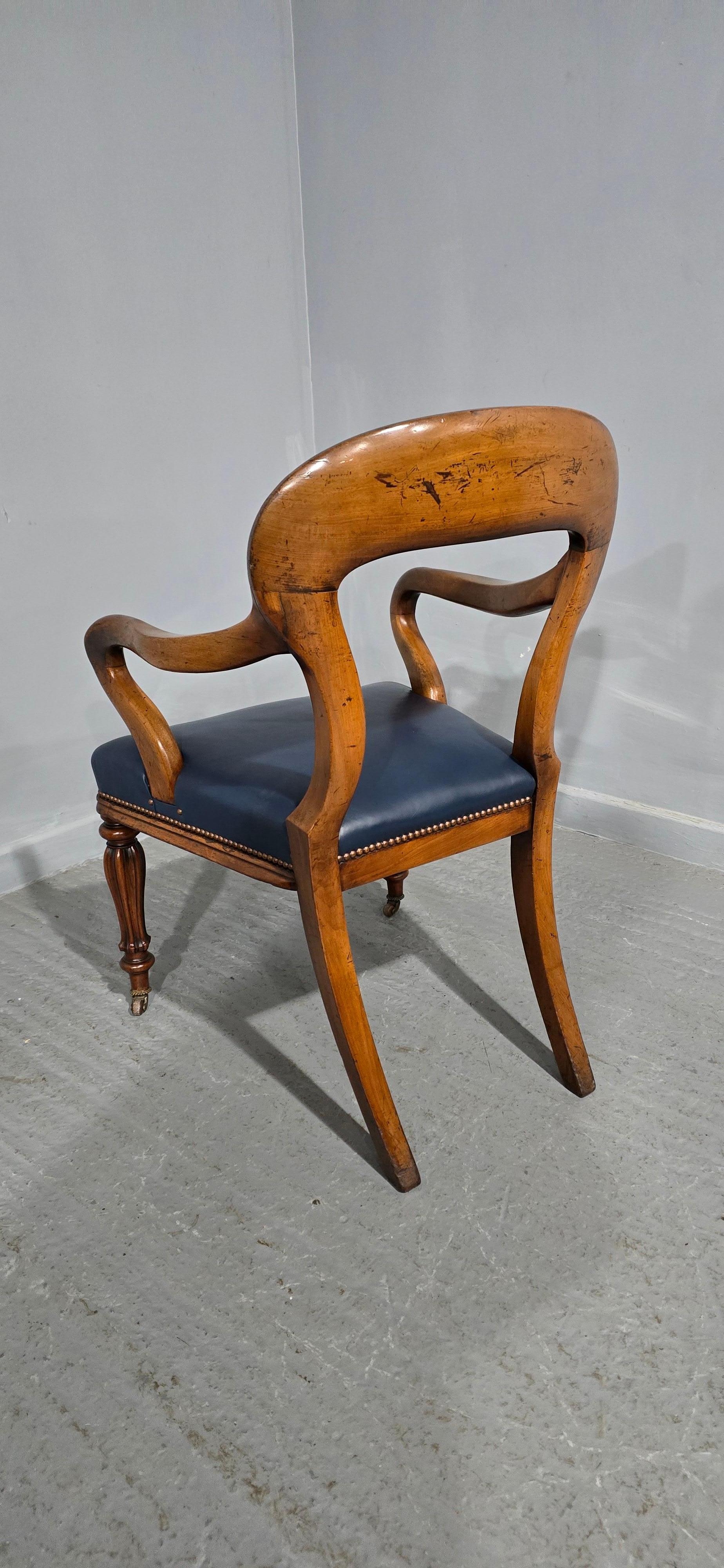 Frühviktorianischer Mahagoni-Schreibtischstuhl im Angebot 3