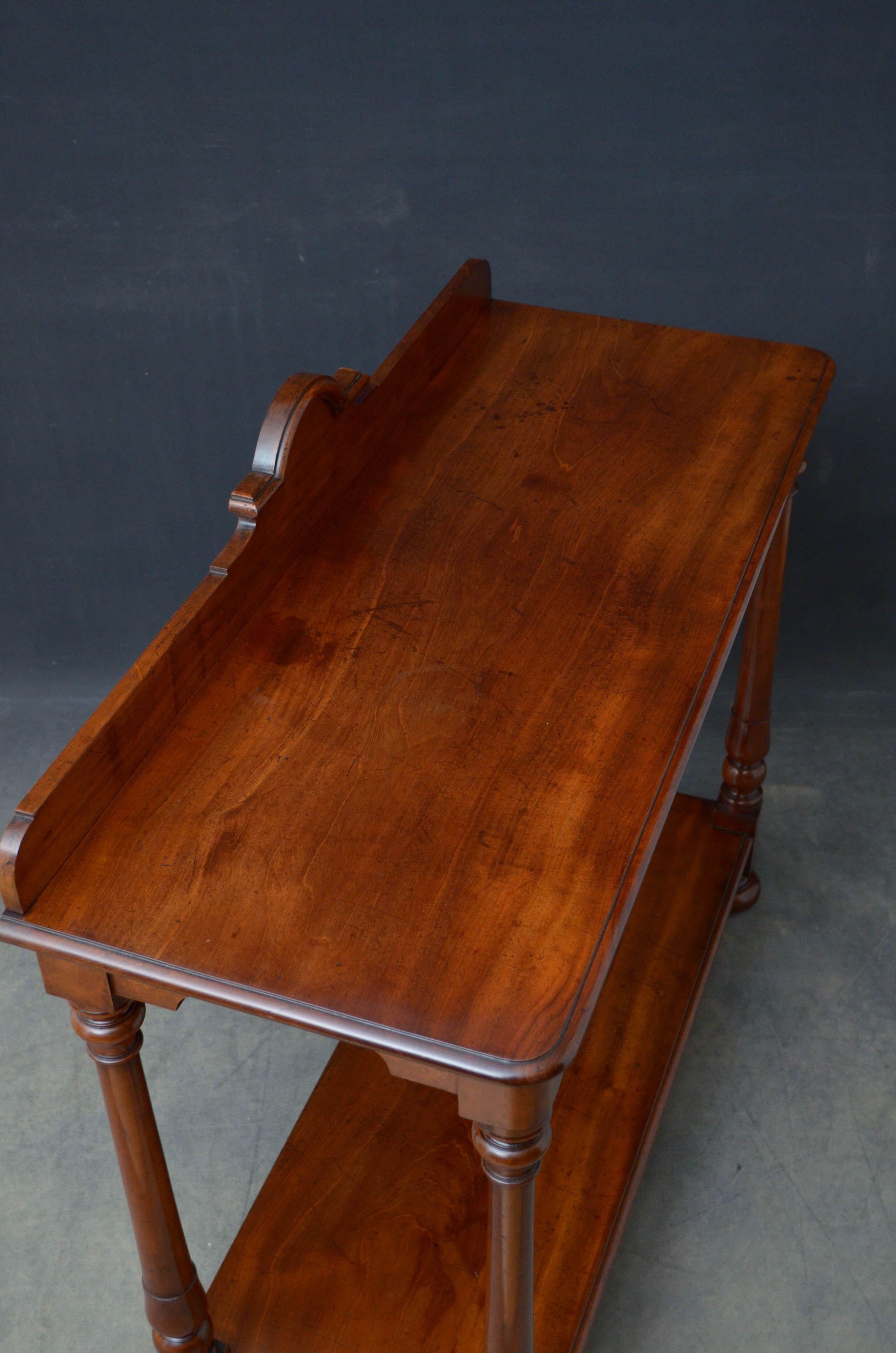 Early Victorian Mahogany Hall Table In Good Condition In Whaley Bridge, GB