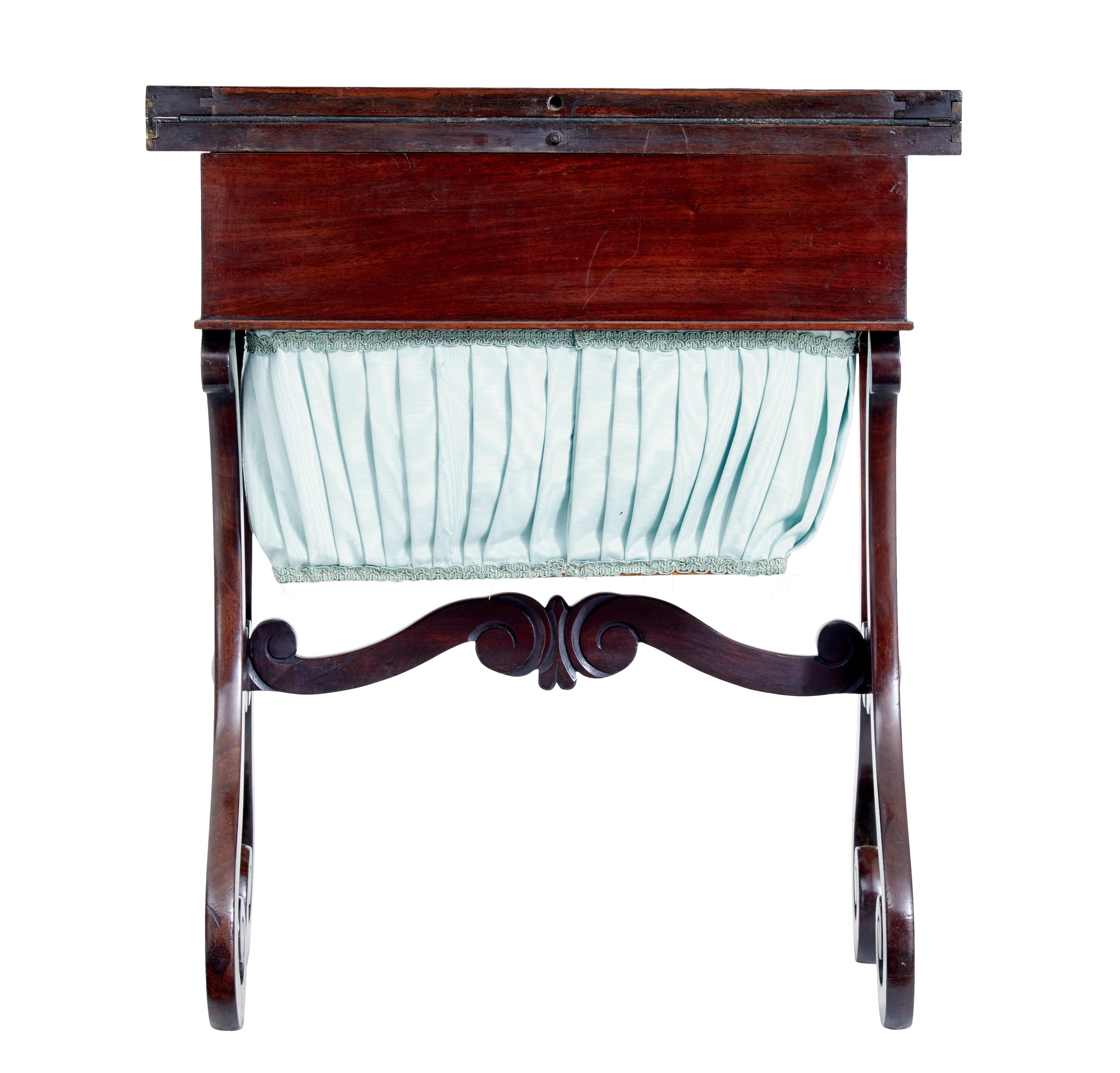 Early Victorian mahogany sewing table For Sale 3