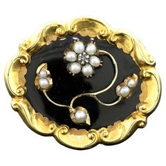 Early Victorian Mourning Brooch Circa 1840s