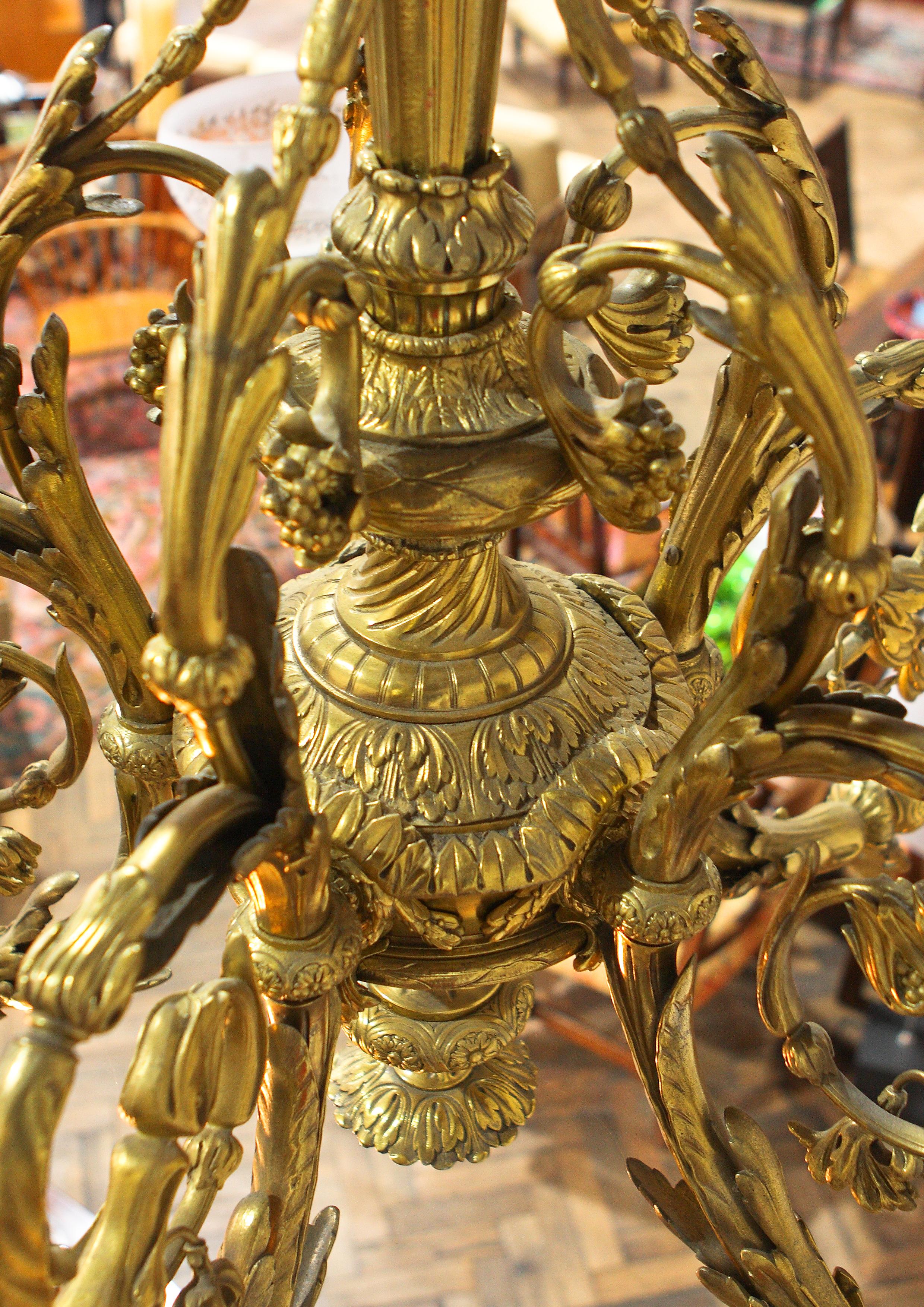 Bronze Early Victorian Ormolu Five-Branch Chandelier, Mid-19th Century For Sale