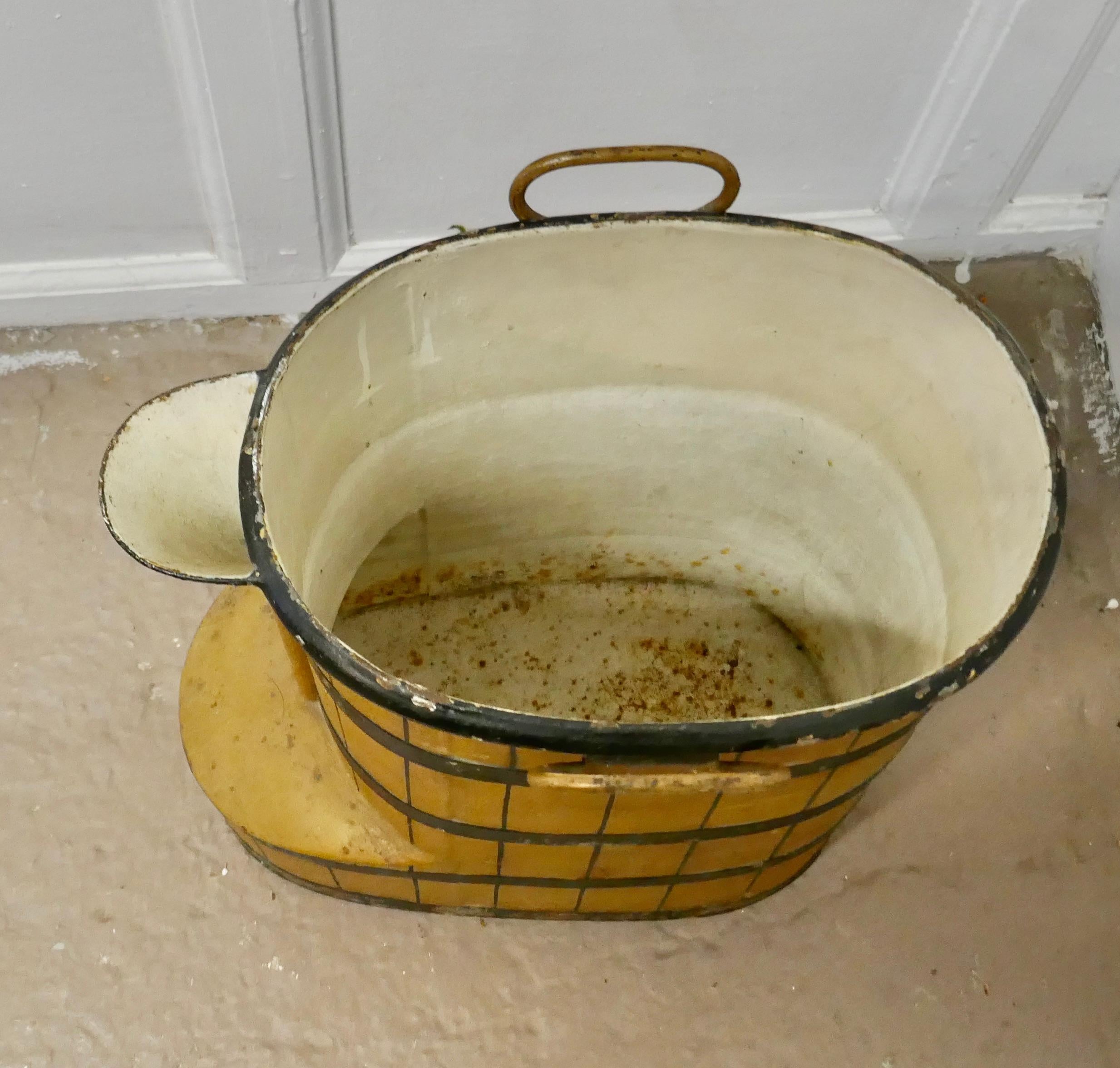 19th Century Early Victorian Painted Toleware Footbath For Sale