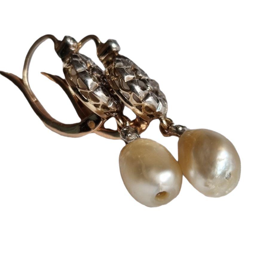 Early Victorian Pair of Natural Saltwater Pearl and Rose Cut Diamond Earrings In Fair Condition For Sale In OVIEDO, AS