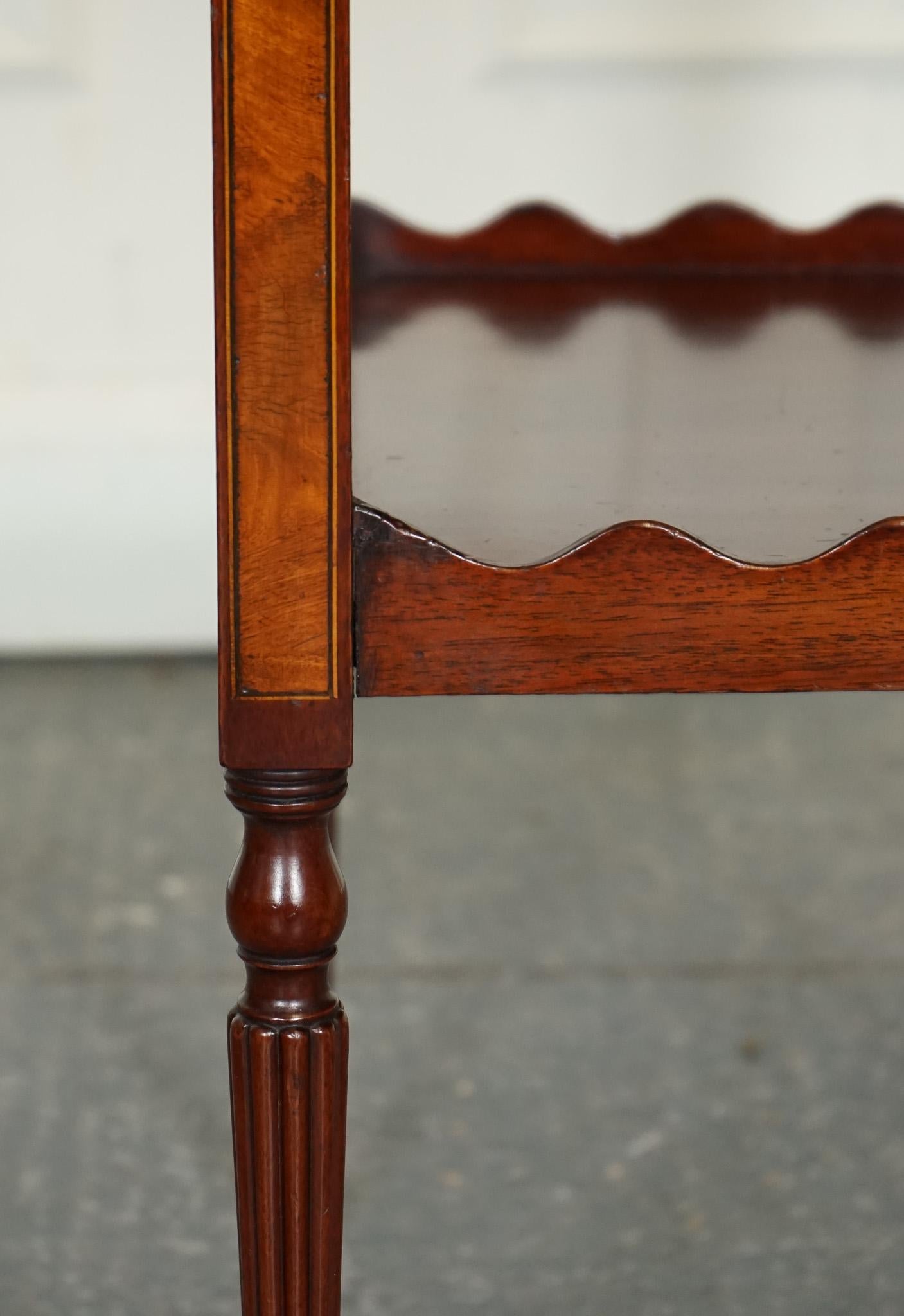 EARLY ViCTORIAN RESTORED PAIR OF SHERATON STYLE BEDSIDE NIGHTSTAND SIDE TABLES 3