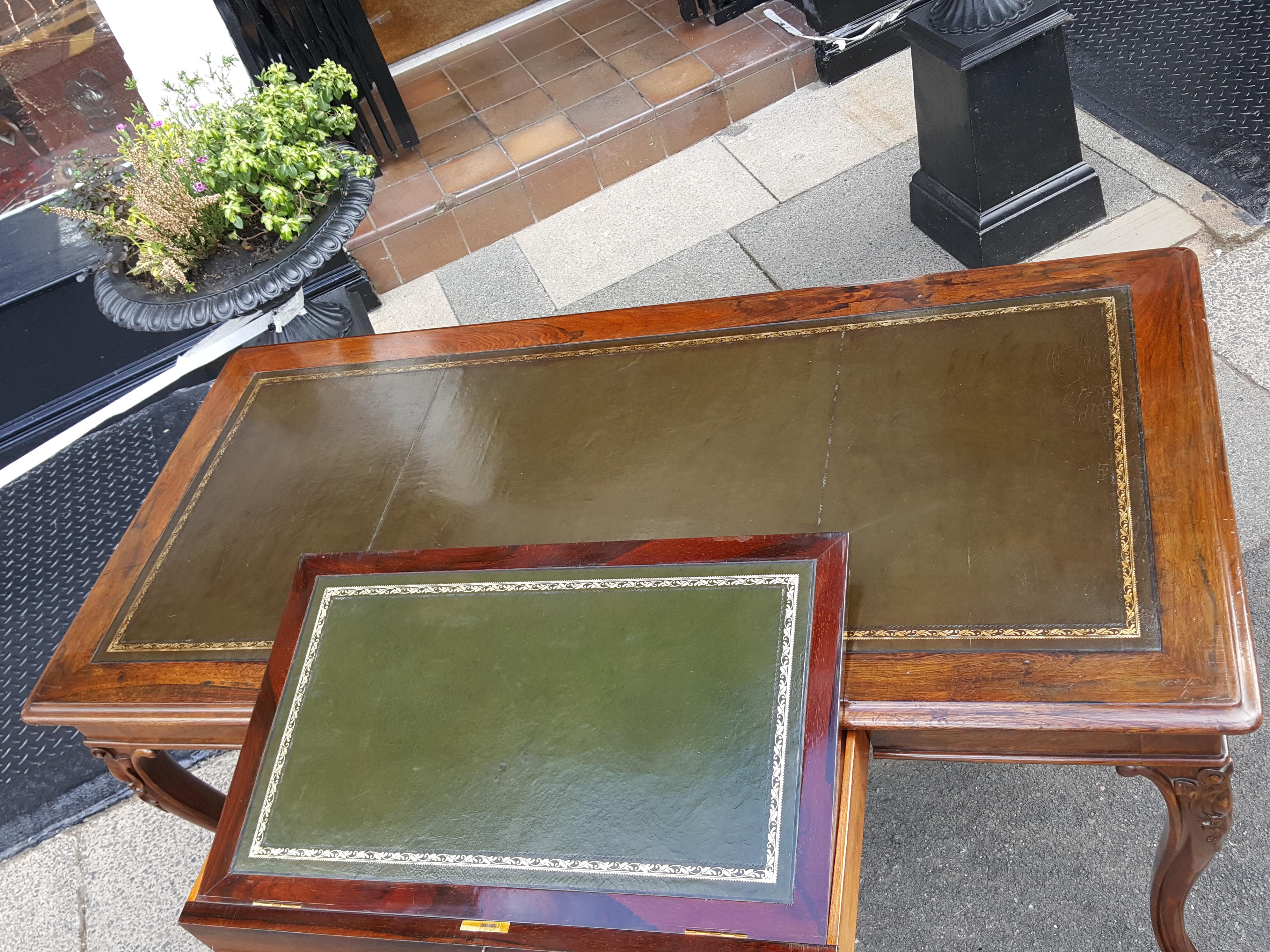 Early Victorian Rosewood Writing Table In Good Condition In Altrincham, Cheshire