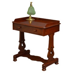 Mesa auxiliar / escritorio victoriana antigua