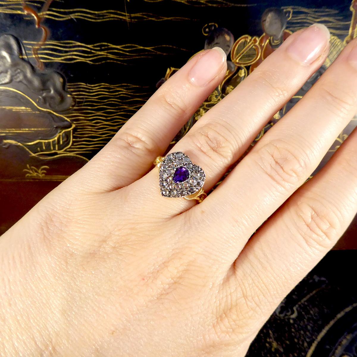 Early Victorian Style Amethyst and Rose Cut Diamond Heart Ring in 18ct Gold For Sale 2