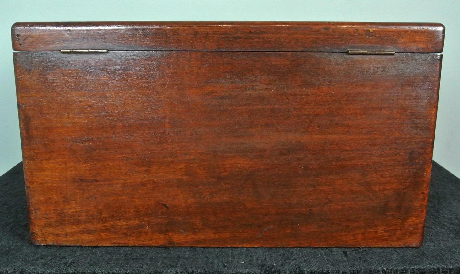 Teck Coffre de campagne en teck de l'époque victorienne, C.I.C. 1850 en vente