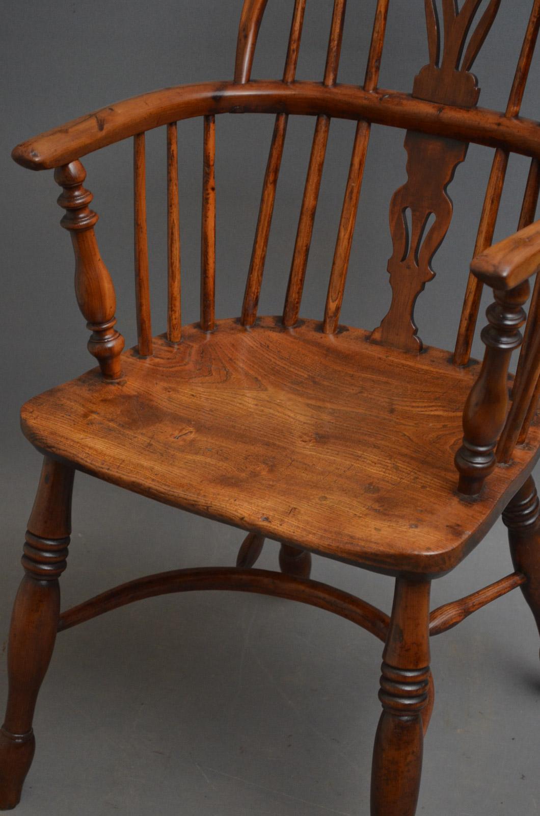 English Early Victorian Yew Wood Windsor Chair