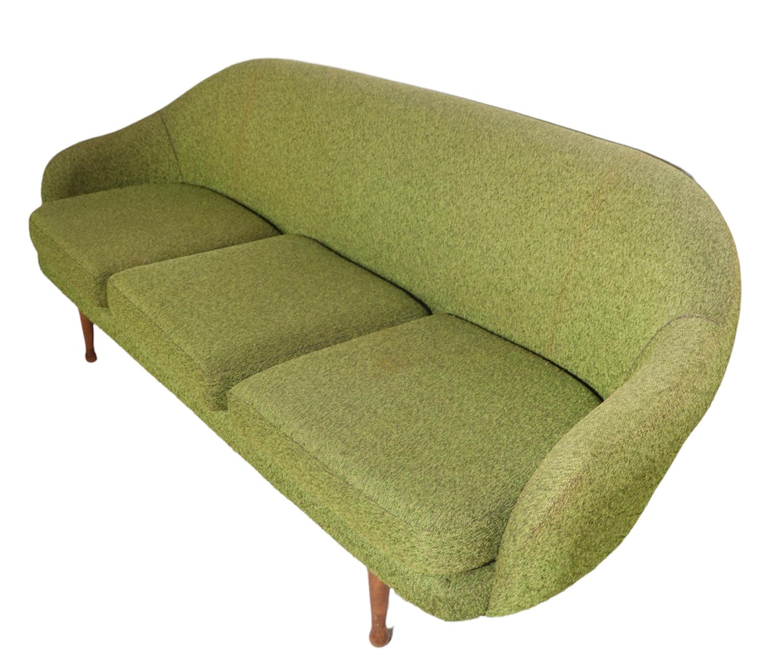 Early Viko Baumritter Sofa Mid Century Made in USA, 1950/1960's In Good Condition In New York, NY