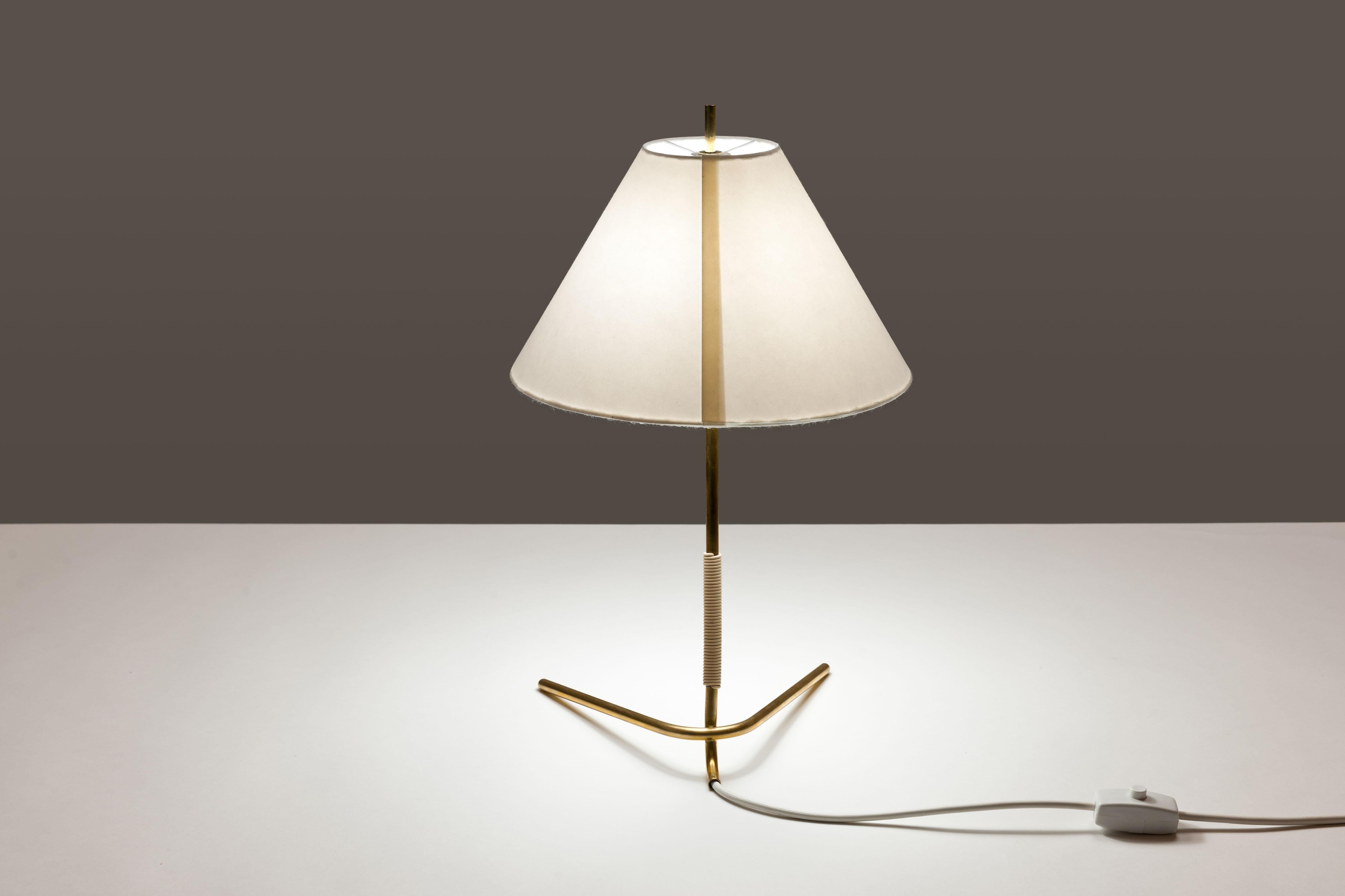 Early Vintage Brass Kalmar 'Hase TL' Table Lamp 4