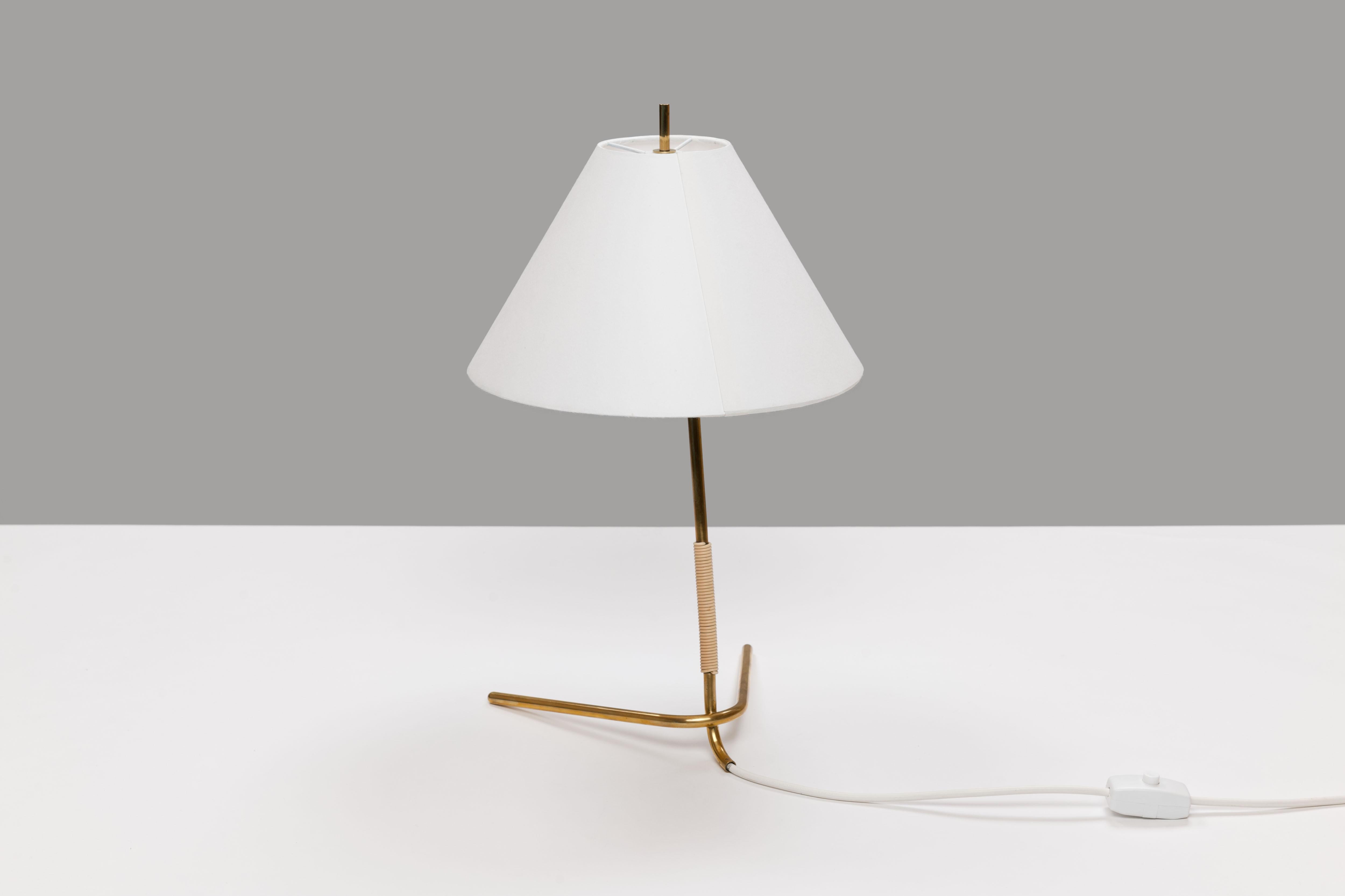 Early Vintage Brass Kalmar 'Hase TL' Table Lamp 5