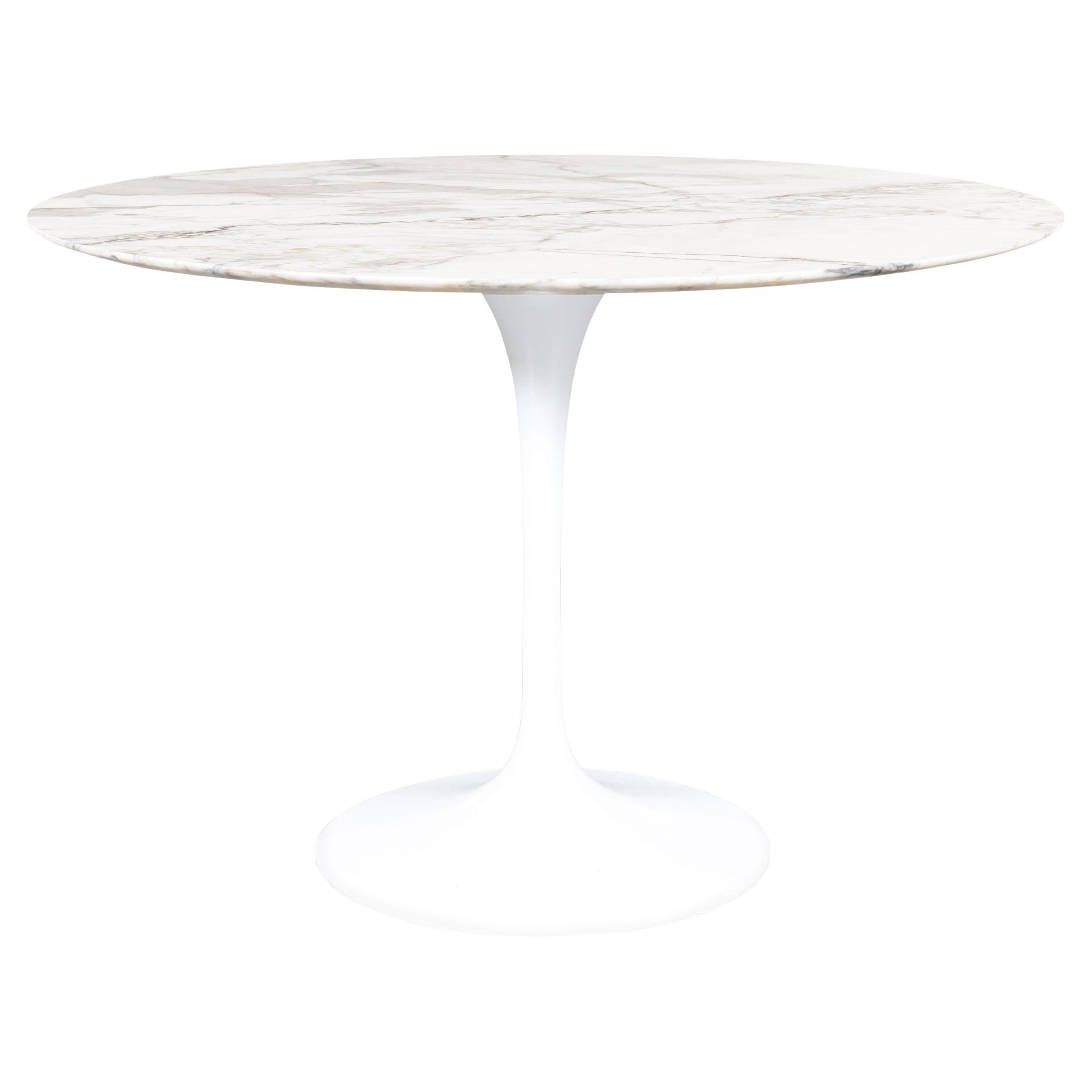 Early Vintage Calacatta Marble "Tulip" Dining Table by Eero Saarinen for Knoll