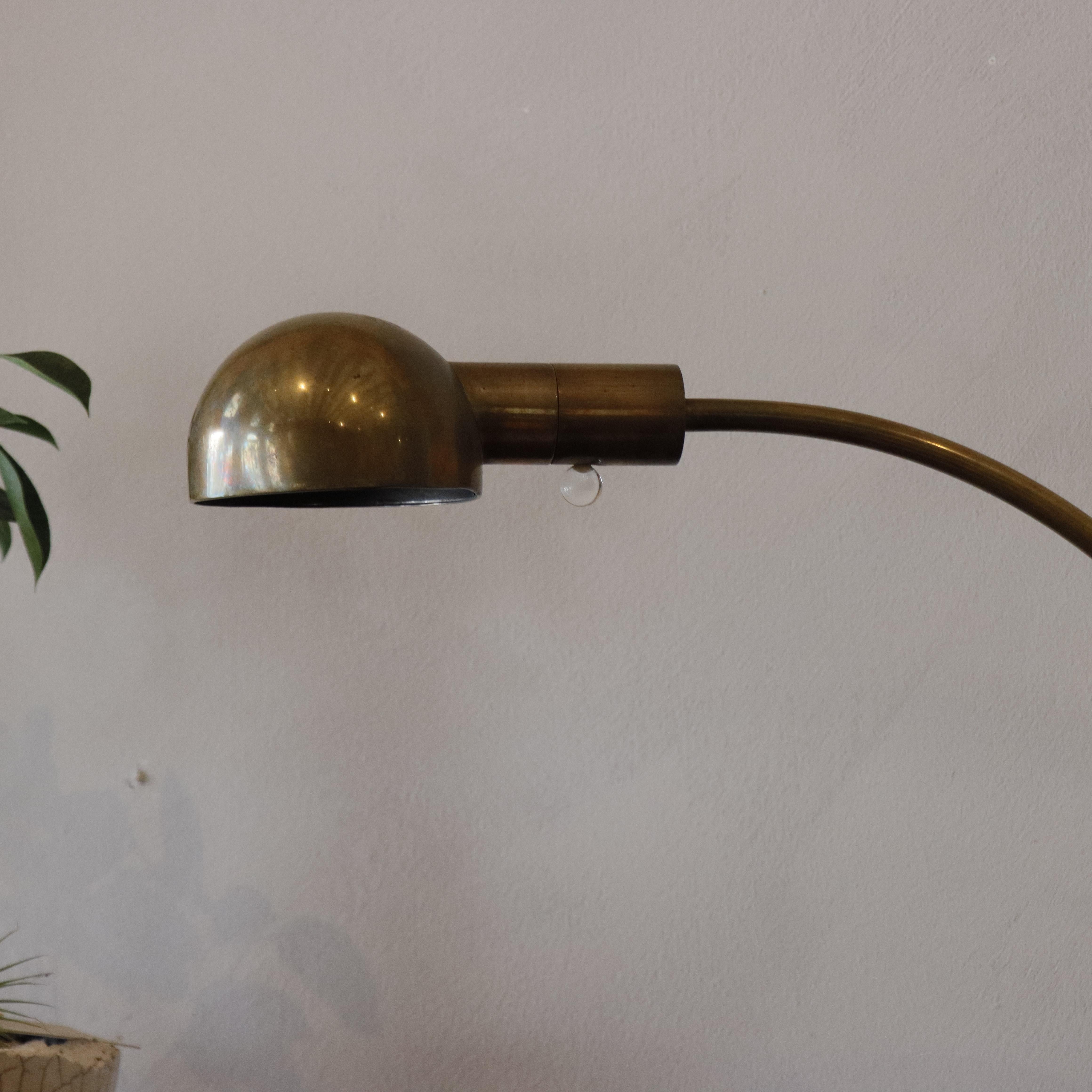 Antigua lámpara de mesa vintage Cedric Hartman de latón Hecho a mano en venta