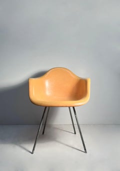 Early Vintage Charles Eames Herman Miller Arm Shell Chair / SAX or DAX / X Base