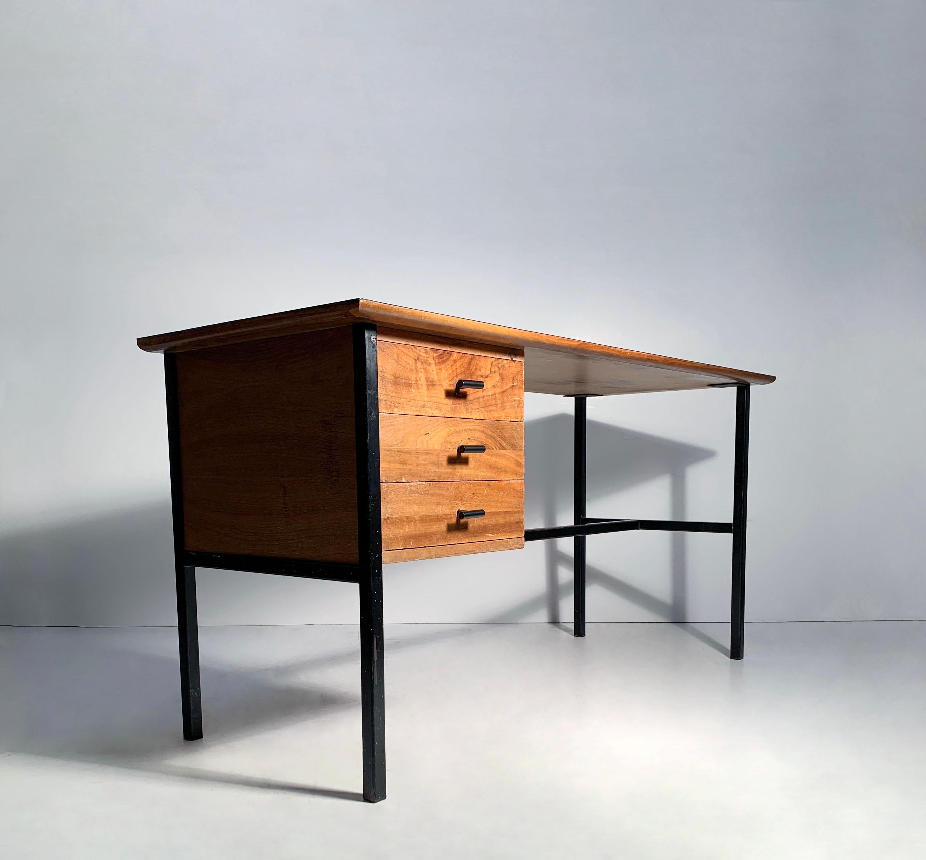 Mid-Century Modern Early Vintage Desk Attributed to Thonet