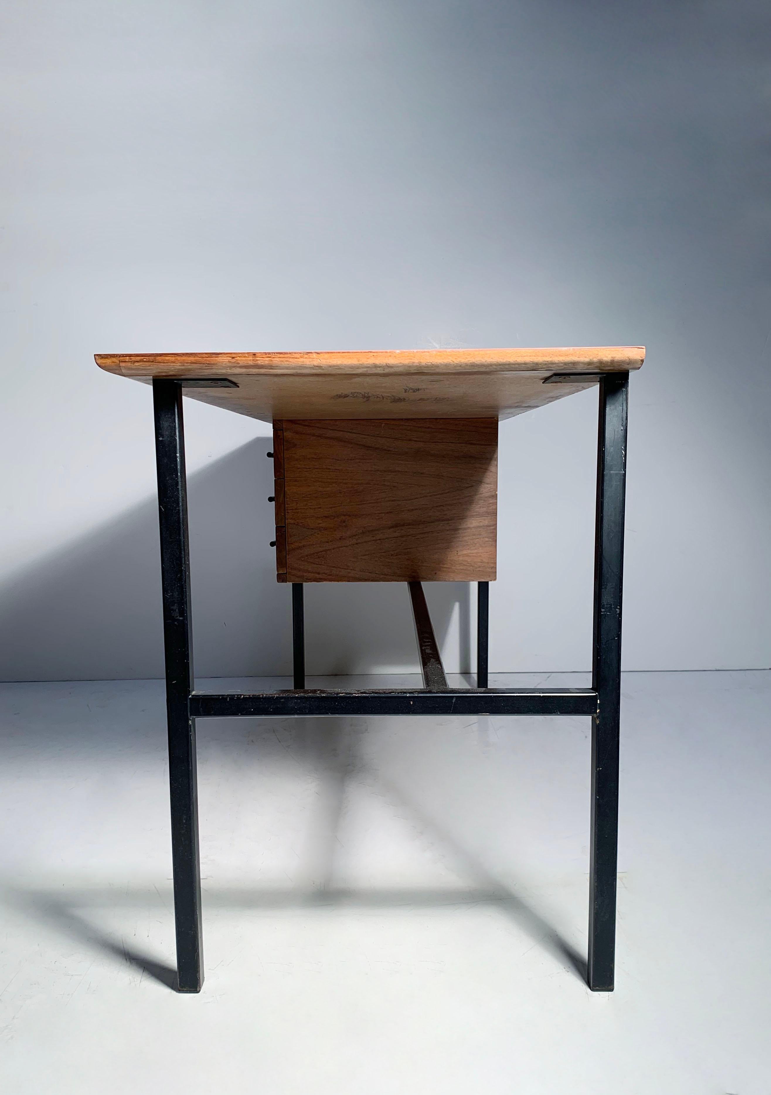 20th Century Early Vintage Desk Attributed to Thonet