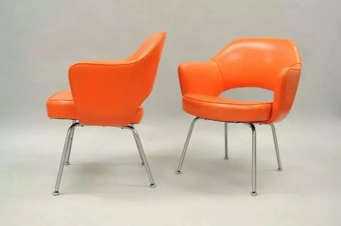 Early Vintage Eero Saarinen for Knoll Orange Vinyl Executive Arm Chairs - a Pair For Sale 3