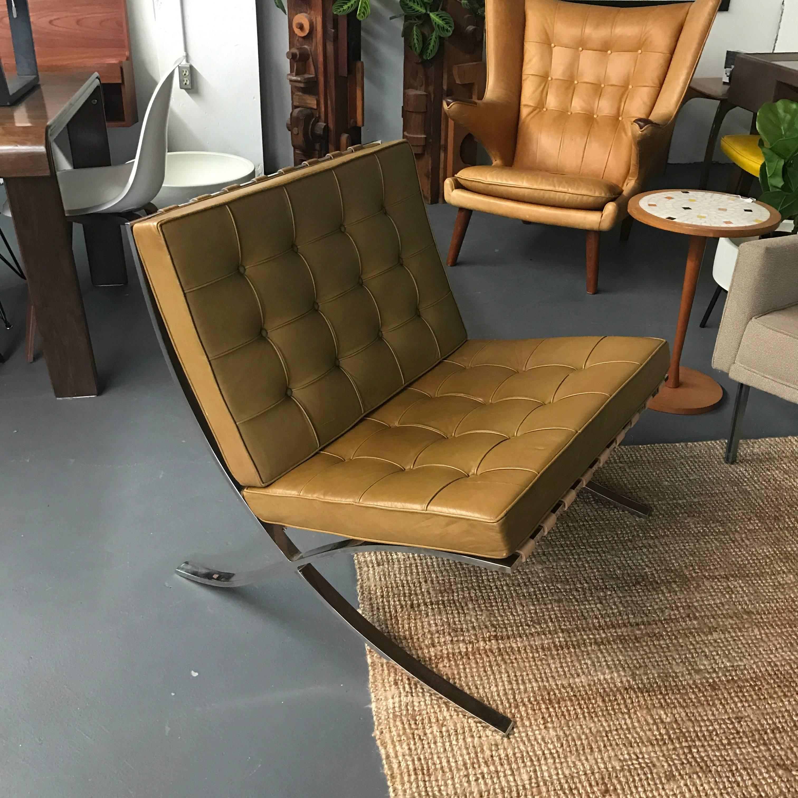Early vintage original authentic Mies van der Rohe Barcelona chairs for Knoll. Great vintage condition
wear consistent with age and use.