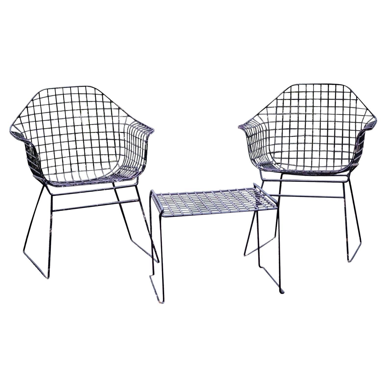 Early Vintage Table and Chairs in the Style of Harry Bertoia for Knoll, Set of 3 For Sale