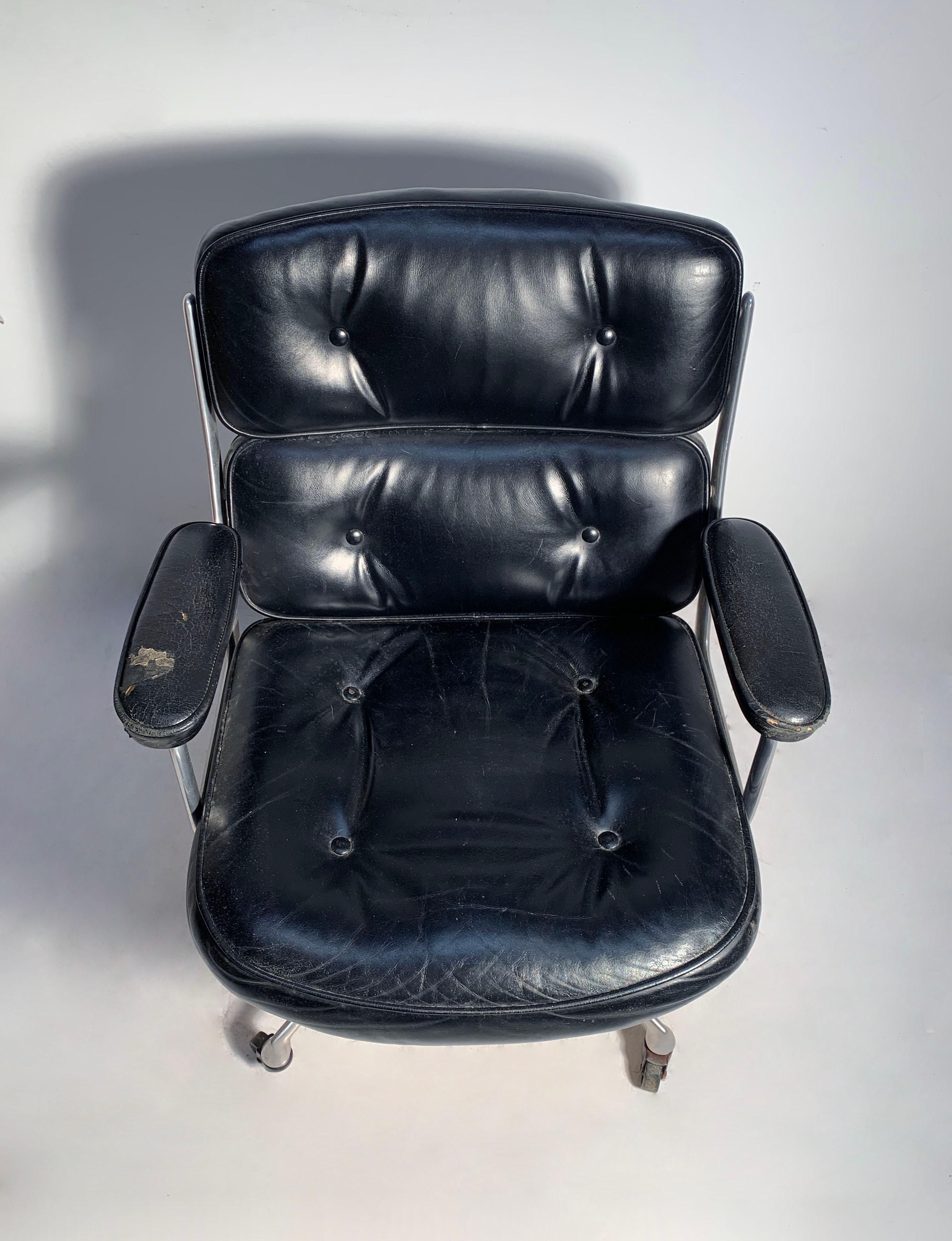 Mid-Century Modern Chaise de bureau Time Life ES104 de Charles Eames pour Herman Miller en vente