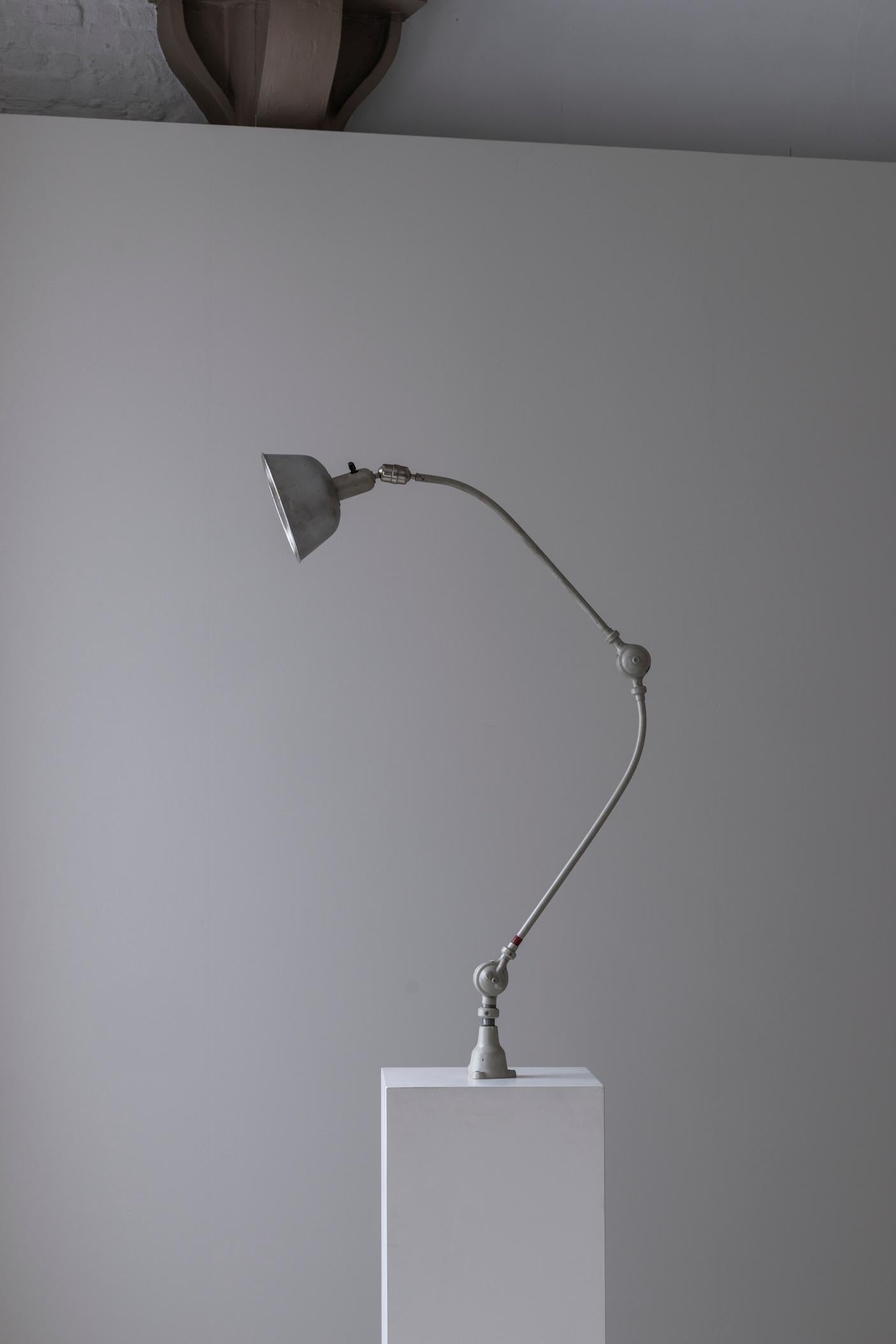 Lampe murale conçue par Johan Petter Johansson pour Triplex, Suède, années 1930. en vente 4