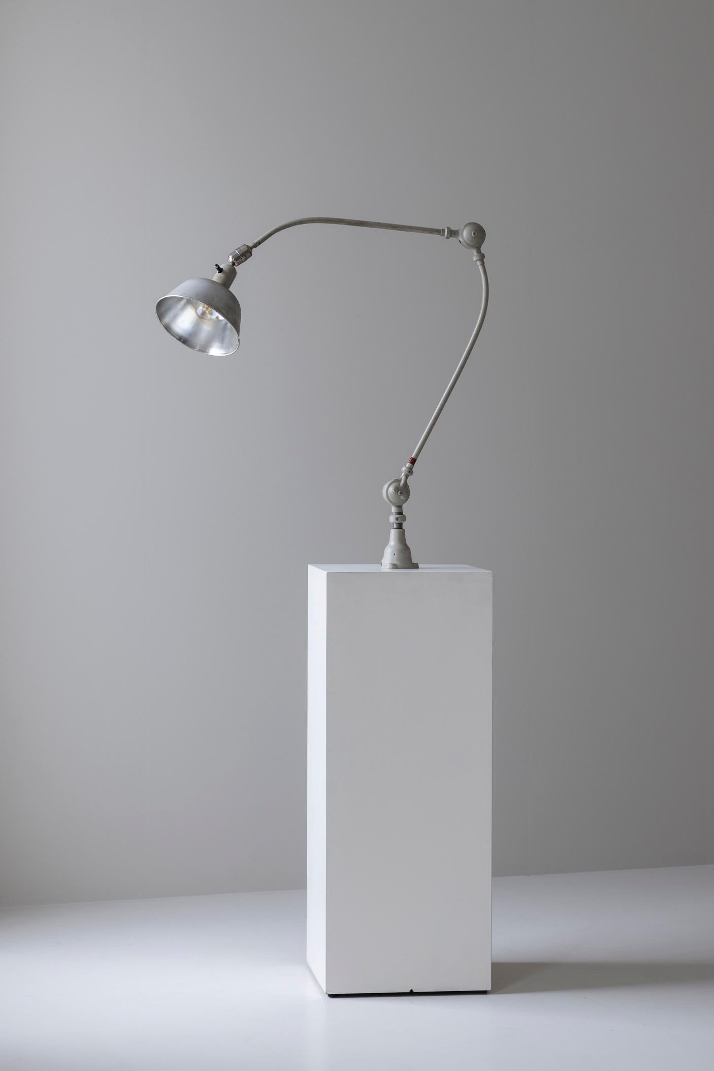 Scandinave moderne Lampe murale conçue par Johan Petter Johansson pour Triplex, Suède, années 1930. en vente