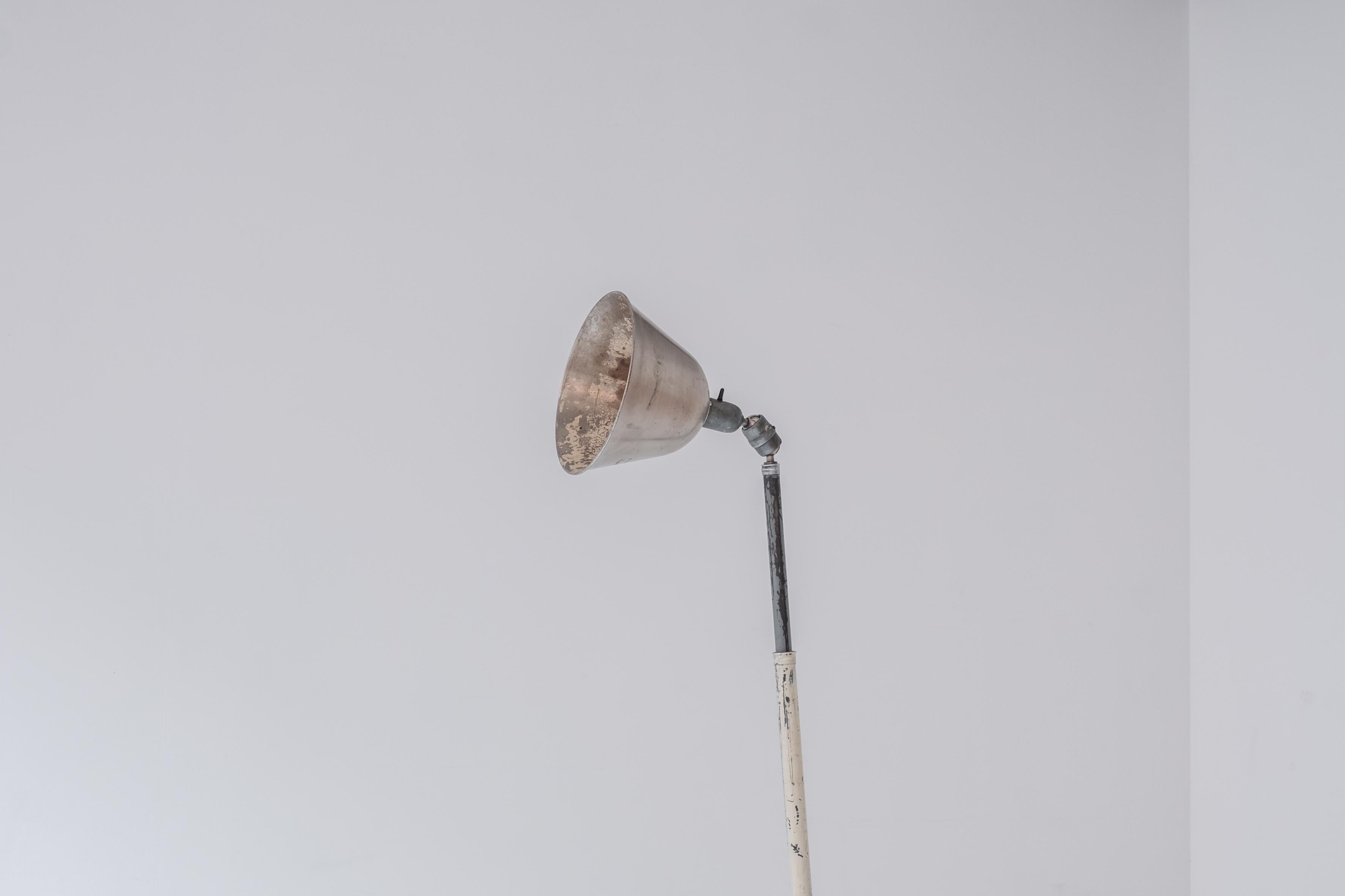 Early Wall Lamp Designed by Johan Petter Johansson for Triplex, Sweden, 1930s.  In Good Condition For Sale In Antwerp, BE