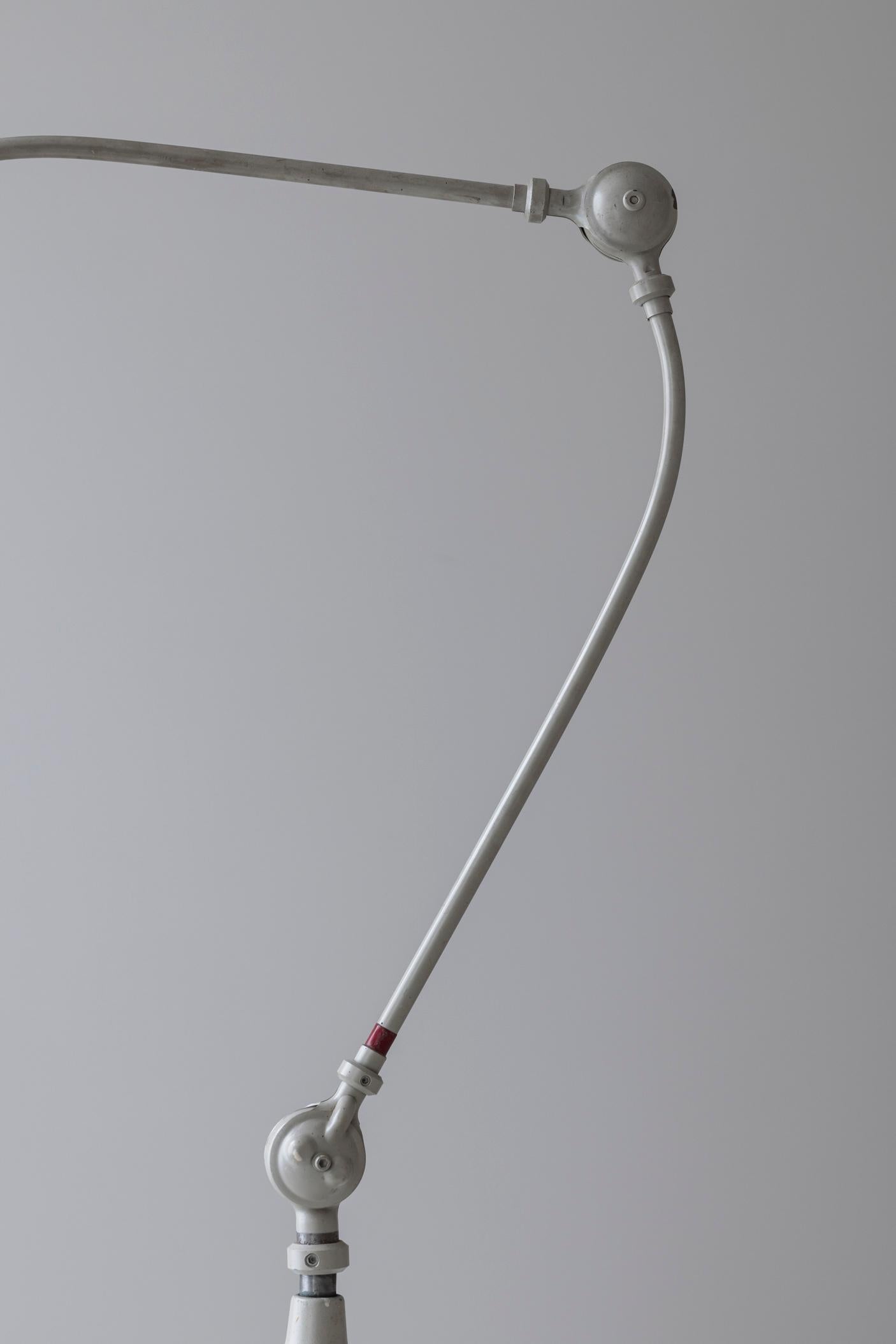 Milieu du XXe siècle Lampe murale conçue par Johan Petter Johansson pour Triplex, Suède, années 1930. en vente