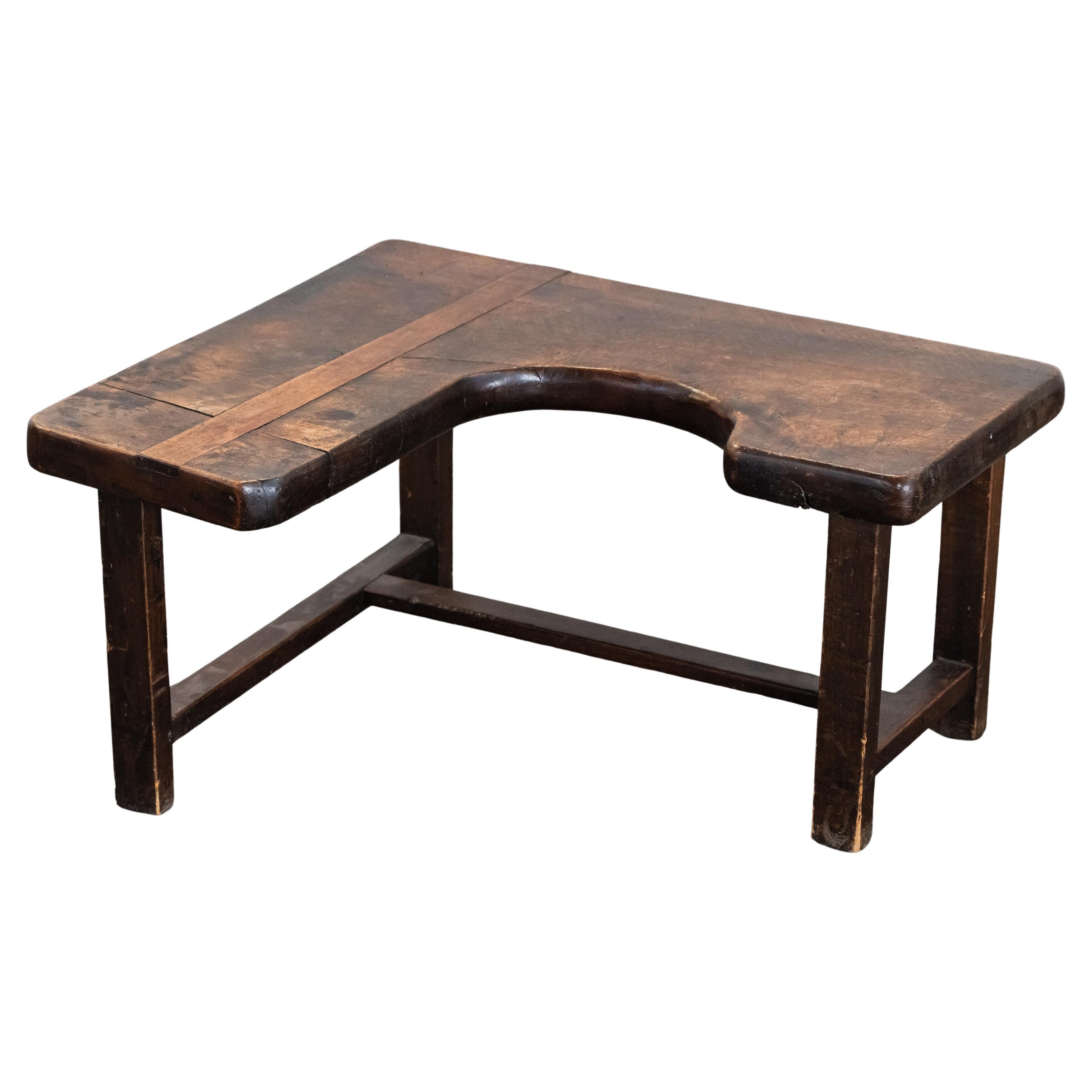 Tavolo da ciabattino in legno di noce proveniente dalla Francia, CIRCA 1900 in vendita