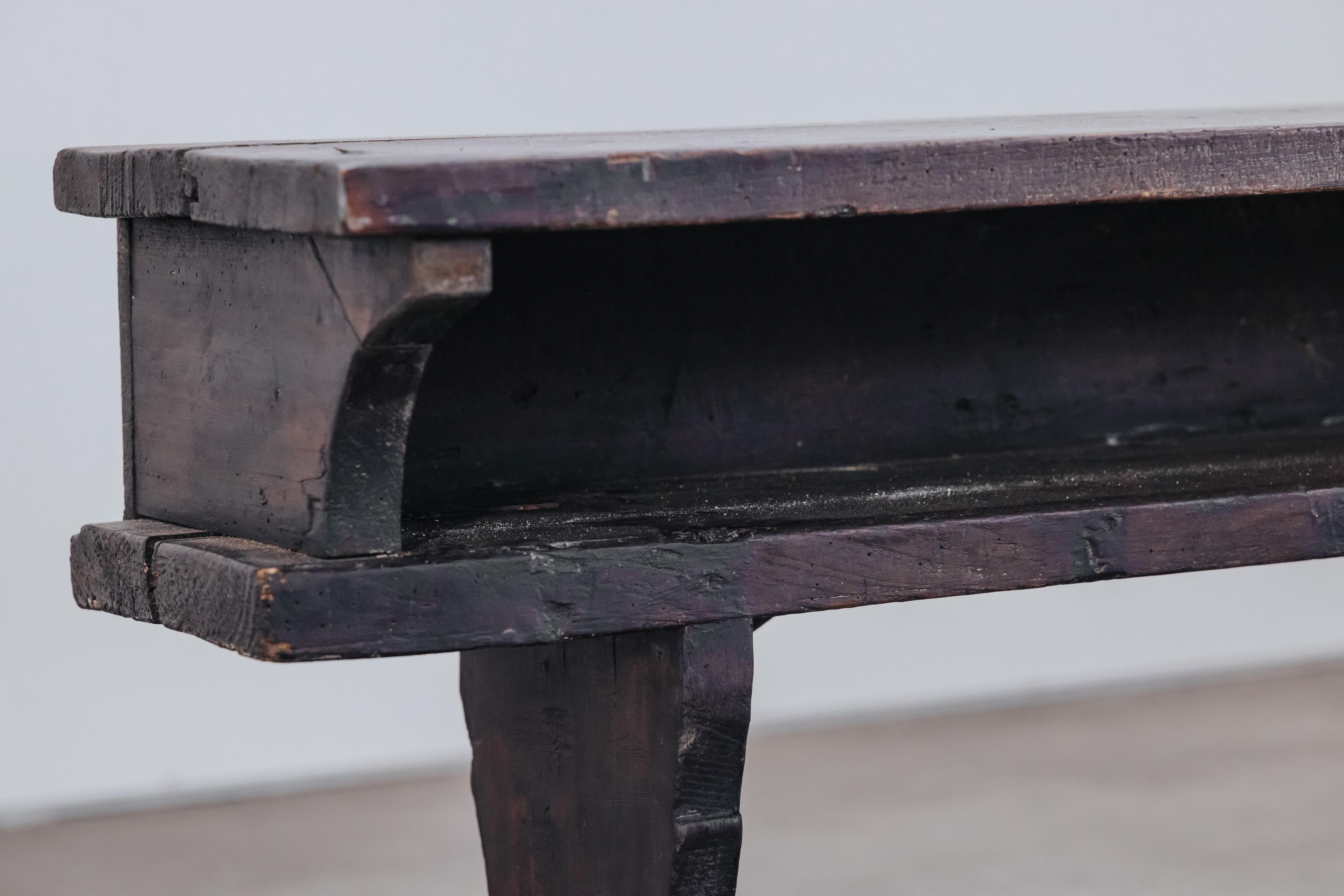 Consola de nogal italiana antigua, circa 1800 Europeo en venta