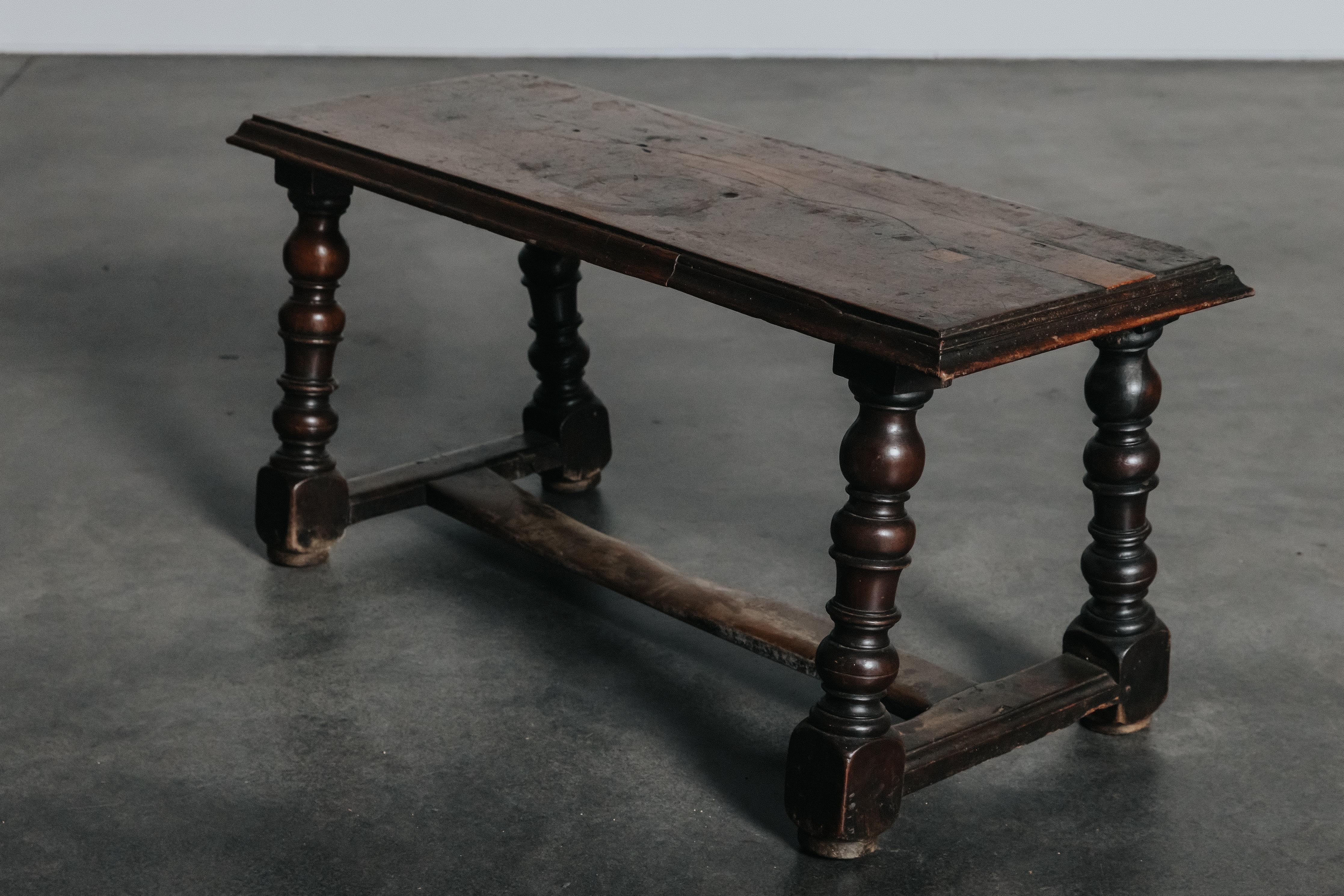 Early 19th Century Early Walnut Side Table From Italy, Circa 1800 For Sale