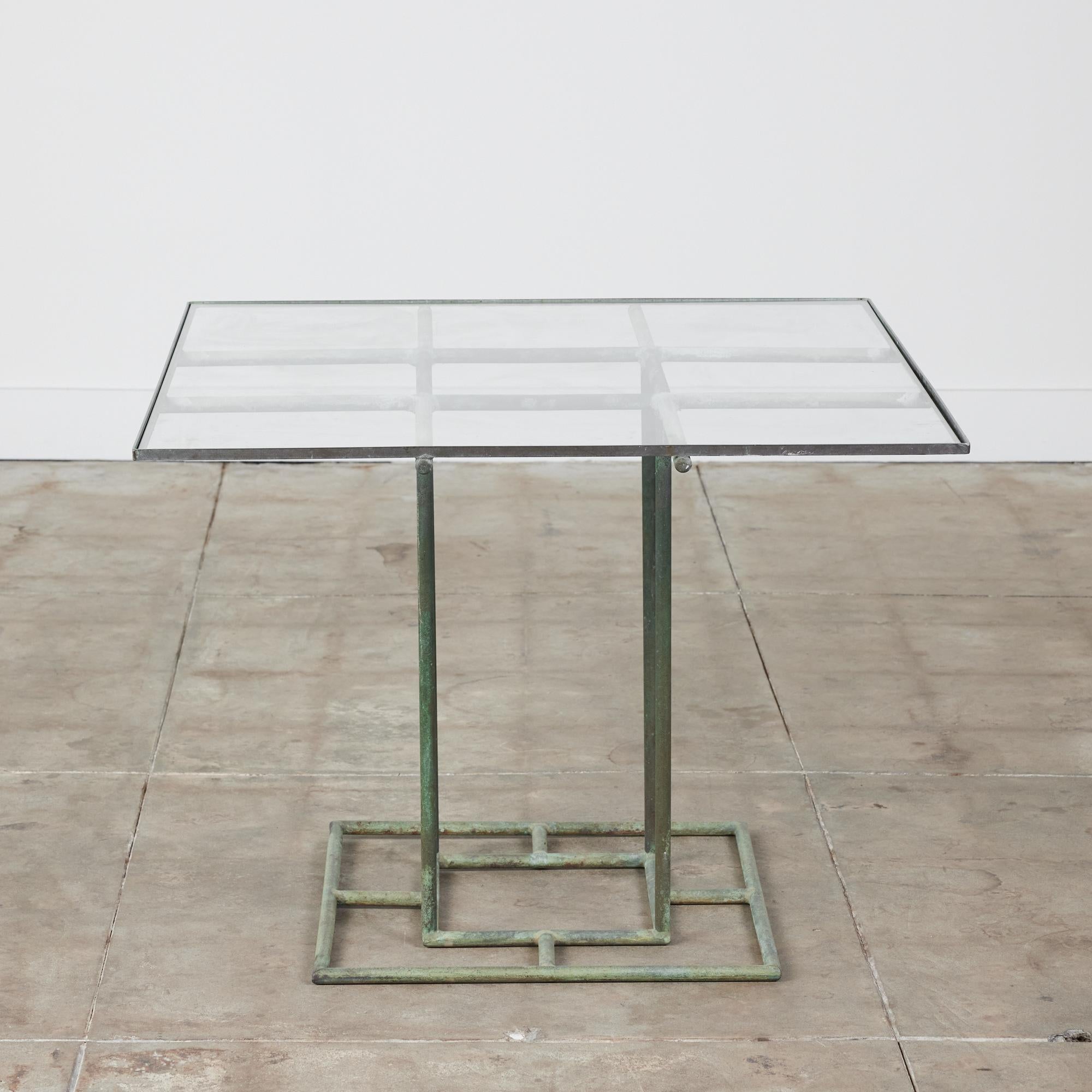 Früher Walter Lamb Bronze-Terrassen-Esstisch mit Glasplatte (20. Jahrhundert)