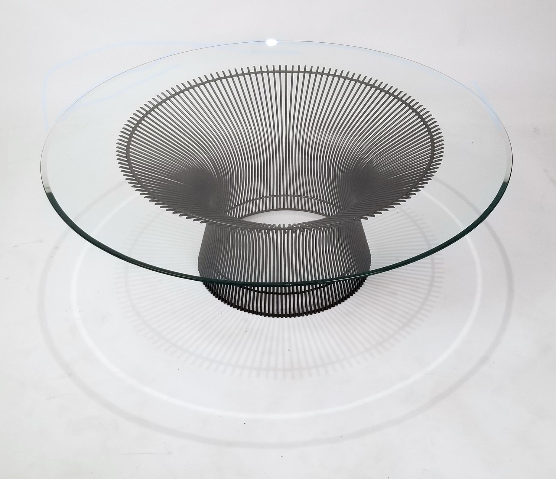 Coffee table designed by Warren Platner for Knoll, 1966. Table is bronze wire construction with the original beveled glass top.