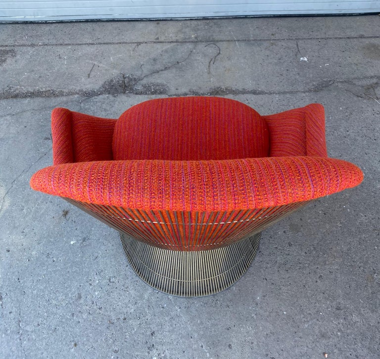 Early Warren Platner Large Wire Lounge Chair for Knoll , C.1970 Cado Wool Woven For Sale 4