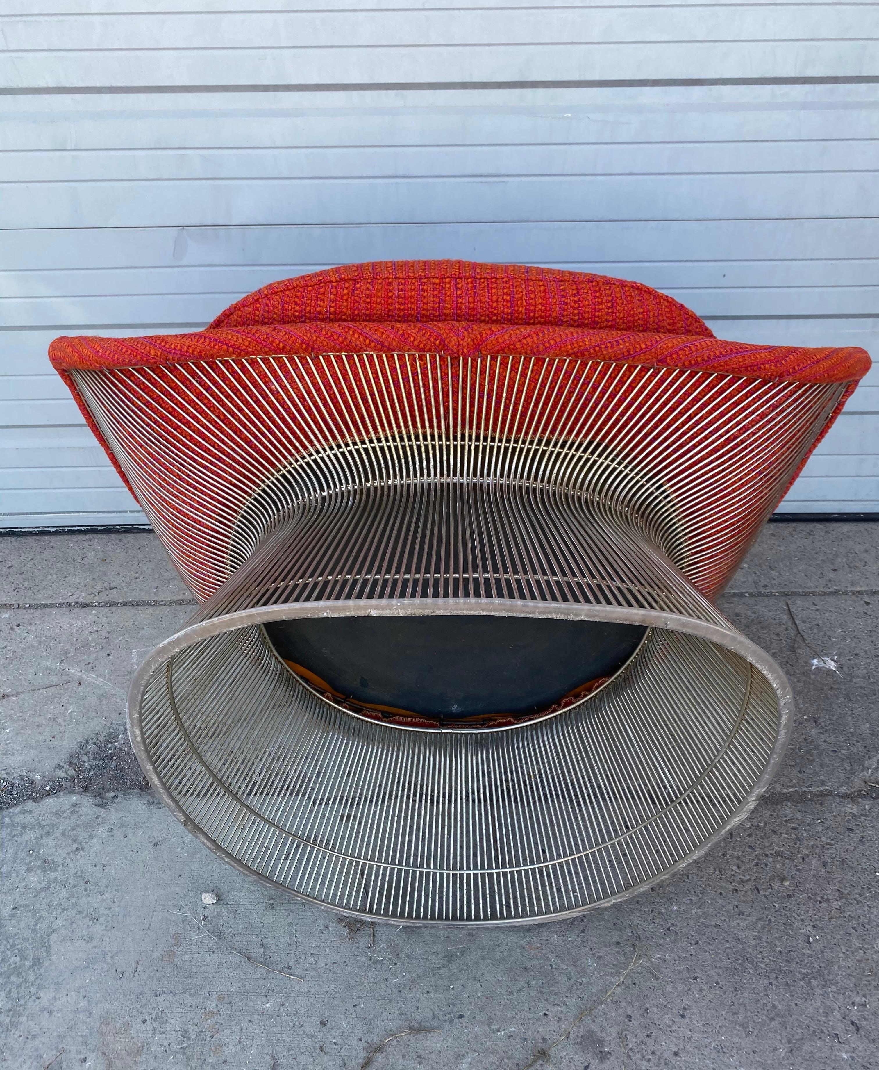 Early Warren Platner Large Wire Lounge Chair for Knoll , C.1970 Cado Wool Woven For Sale 5
