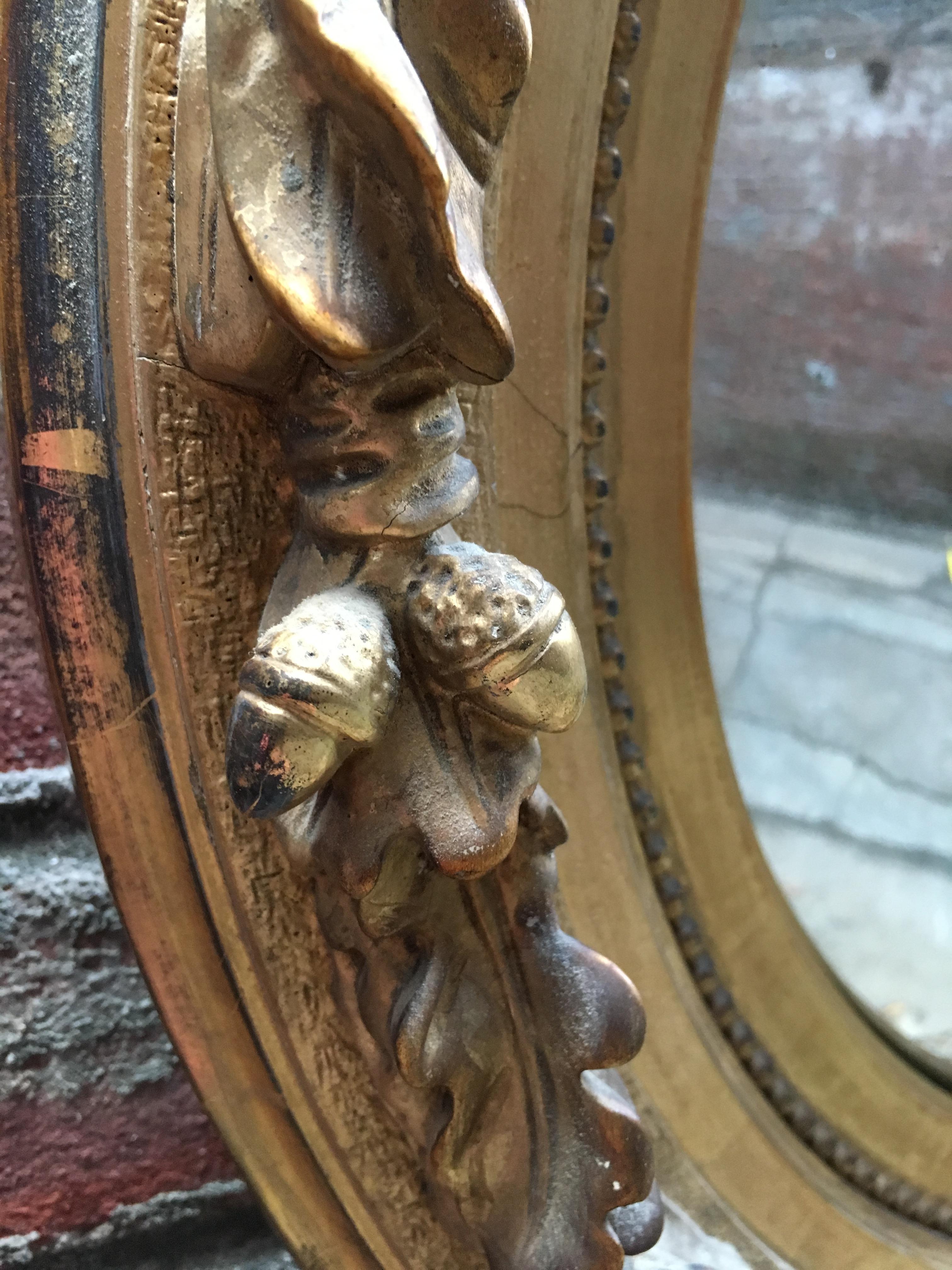 Early Water Gilded Acorn and Leaf Convex Mirror In Good Condition In Garnerville, NY